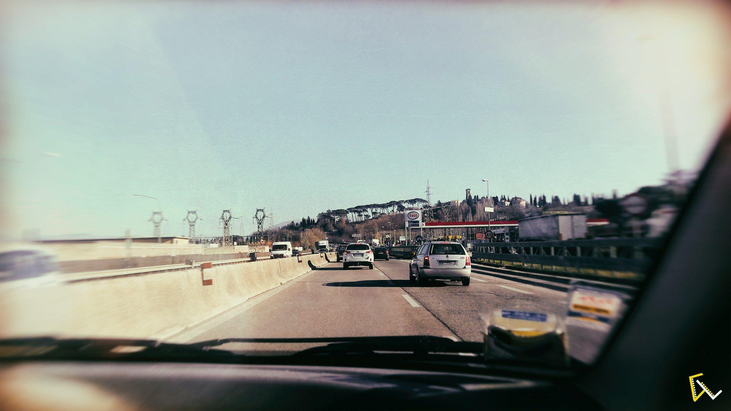 2560x1440 Perugia, Road, Italy, Car, Sun, Sky HD Wallpaper / Desktop