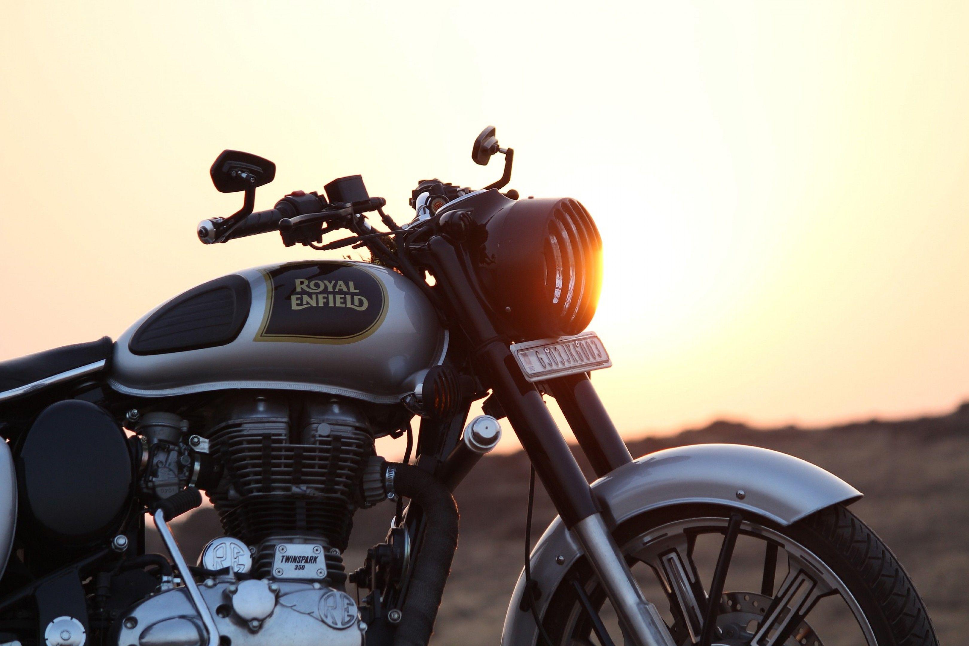 3240x2160 royal enfield 4k HD wallpaper.com • 4K 5k 8k HD Desktop Wallpaper for Ultra High Definition Widescreen Desktop, Tablet & Smartphone wallpaper