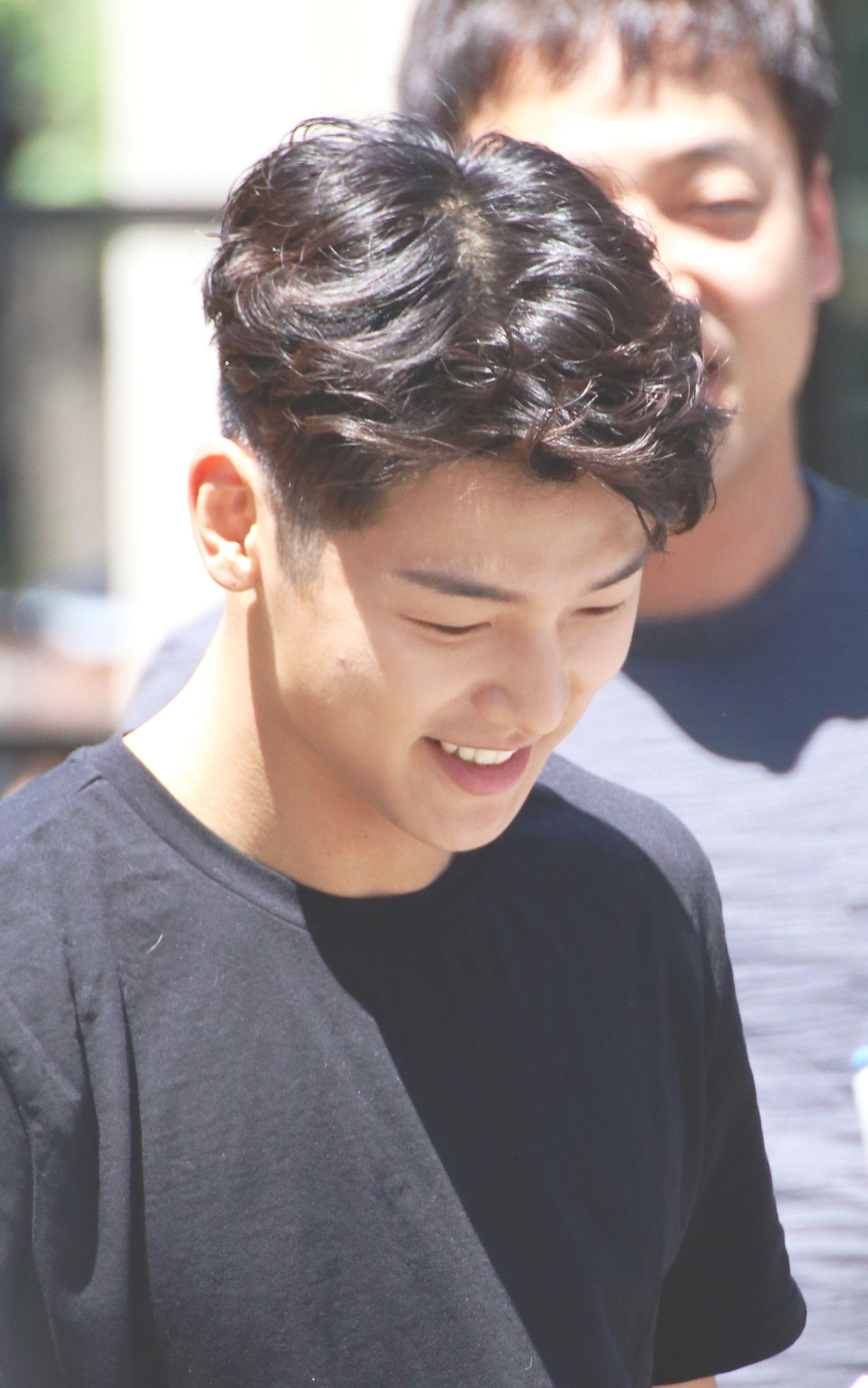 2290x3660 Kang Min Hyuk