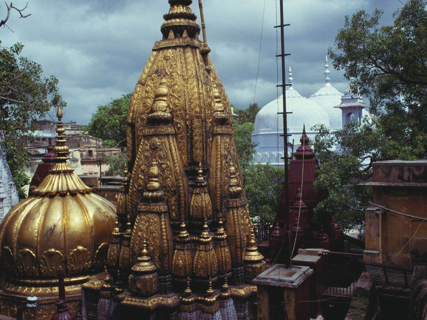 1440x1080 Built, razed, rebuilt, razed: the story of Varanasi&;s Kashi Vishwanath temple. Condé Nast Traveller India