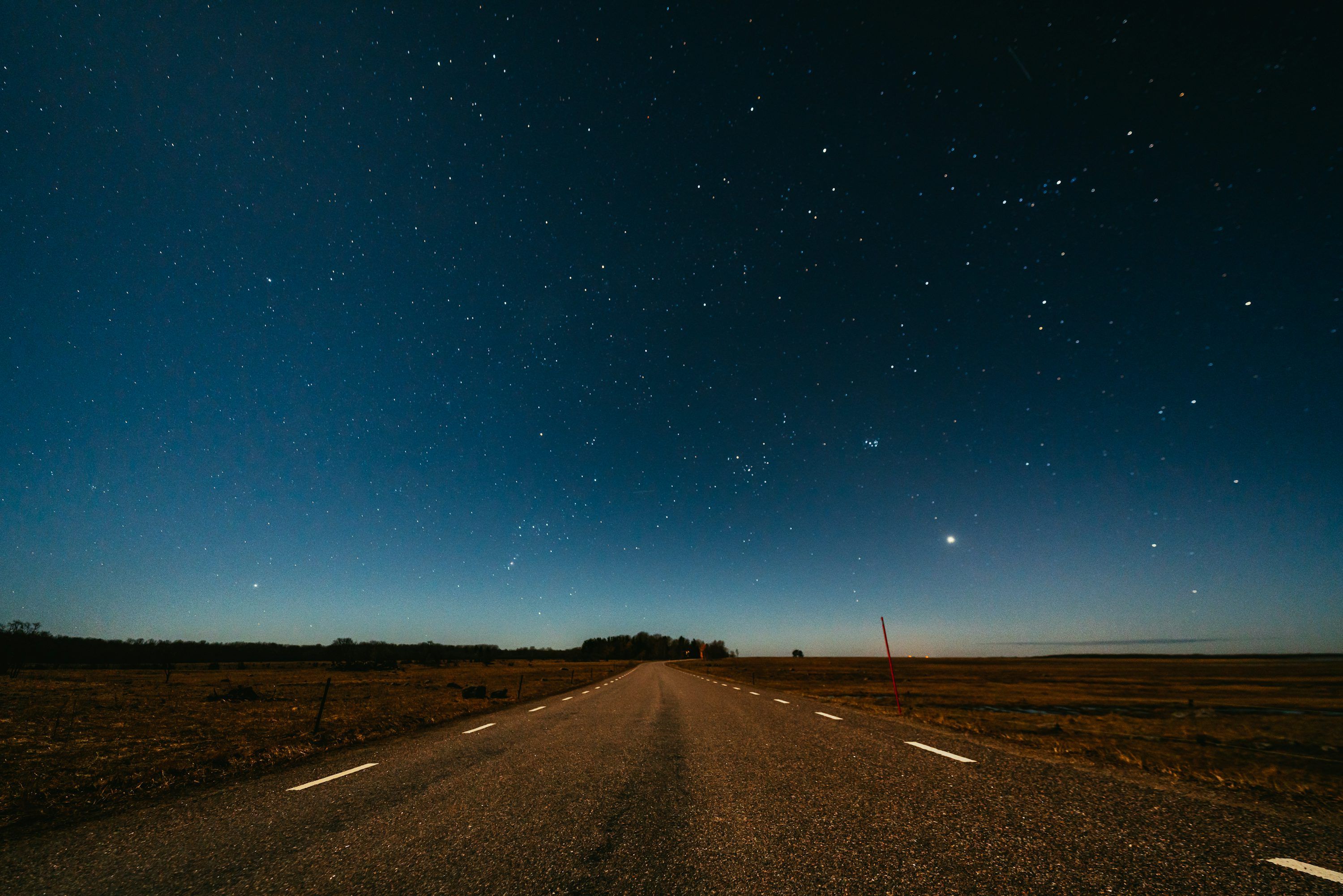 3000x2001 Night Road Picture [HD]. Download Free Image