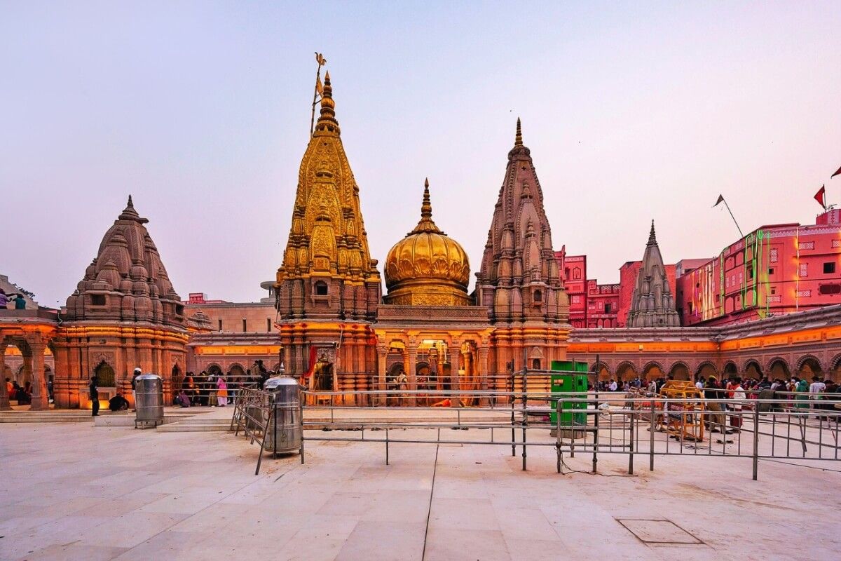 1200x800 Kashi Vishwanath Temple: A Journey Through History and Spirituality