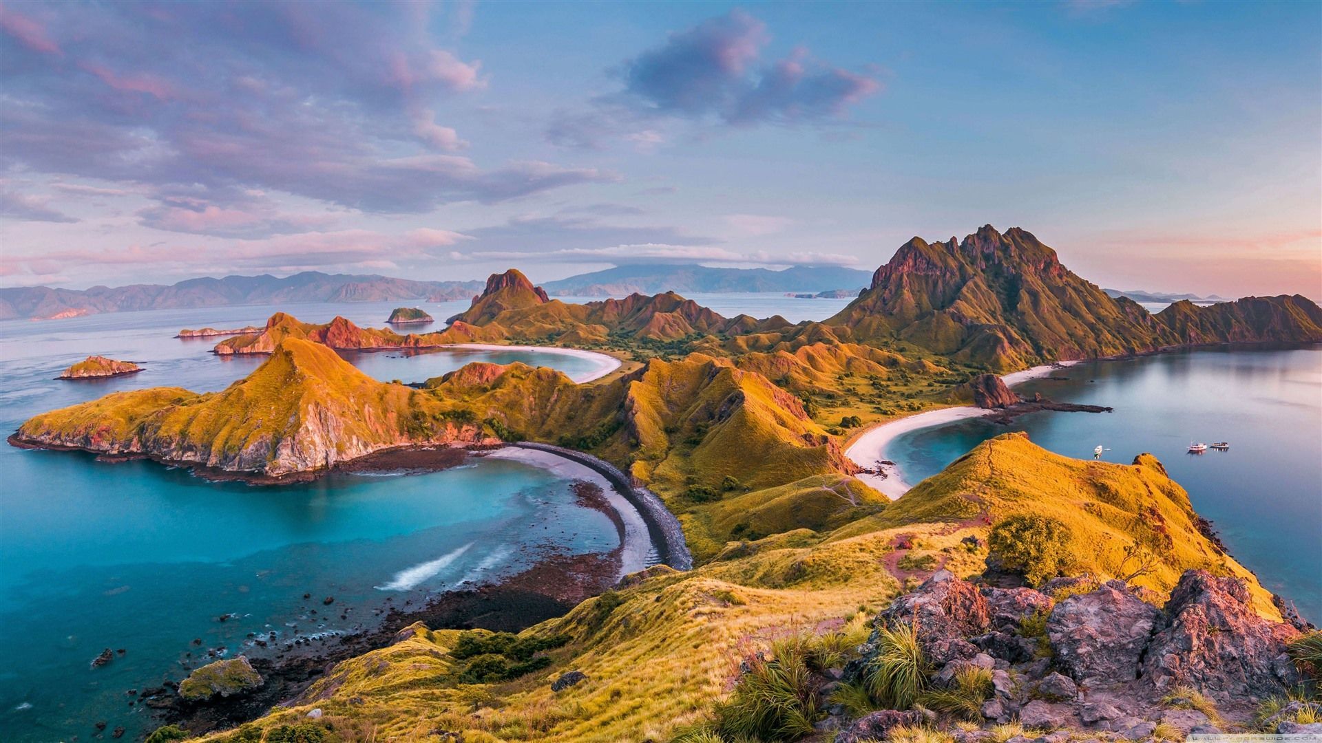 1920x1080 Tropical Ocean Archipelago Beach Bay 4K Photo
