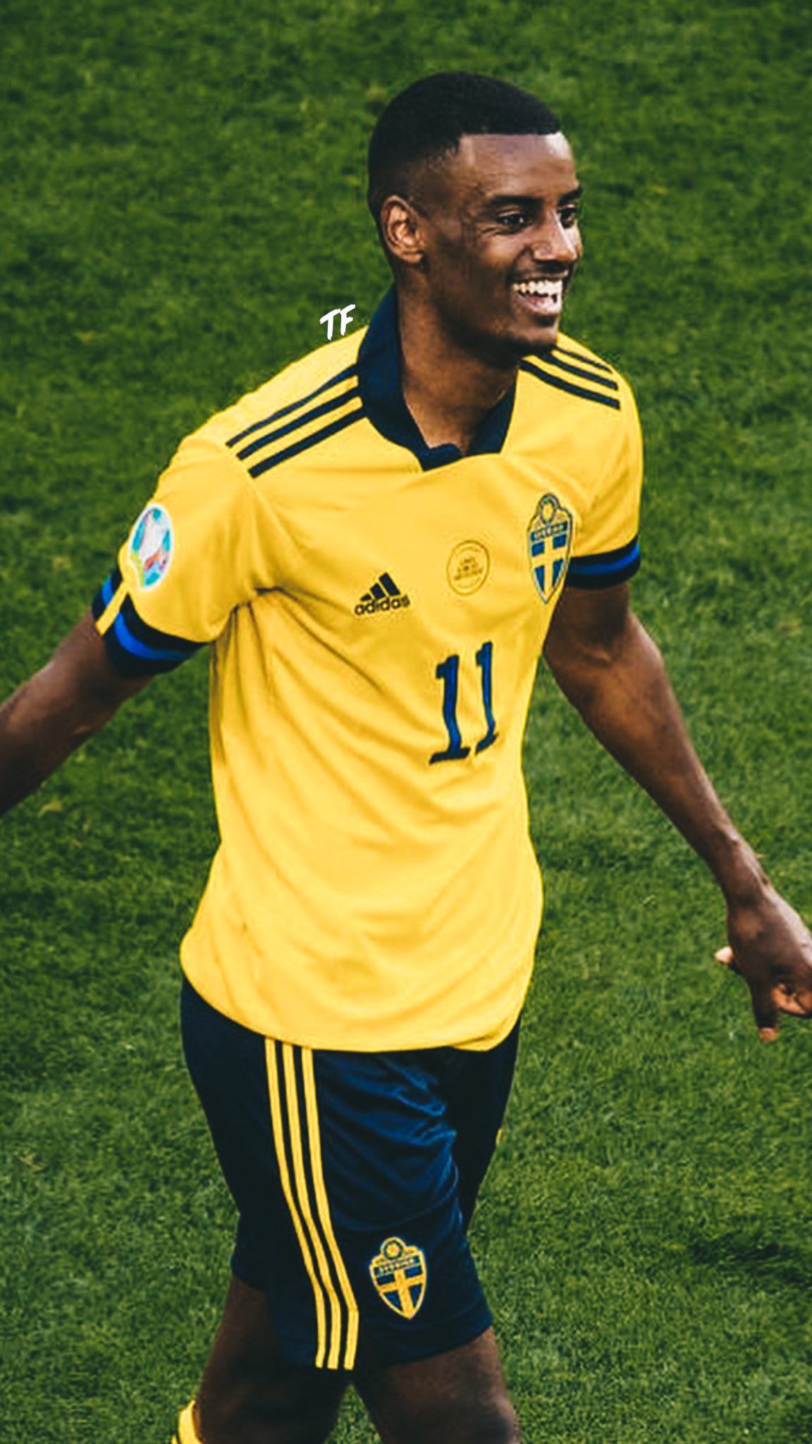 1152x2048 Alexander Isak Wallpaper