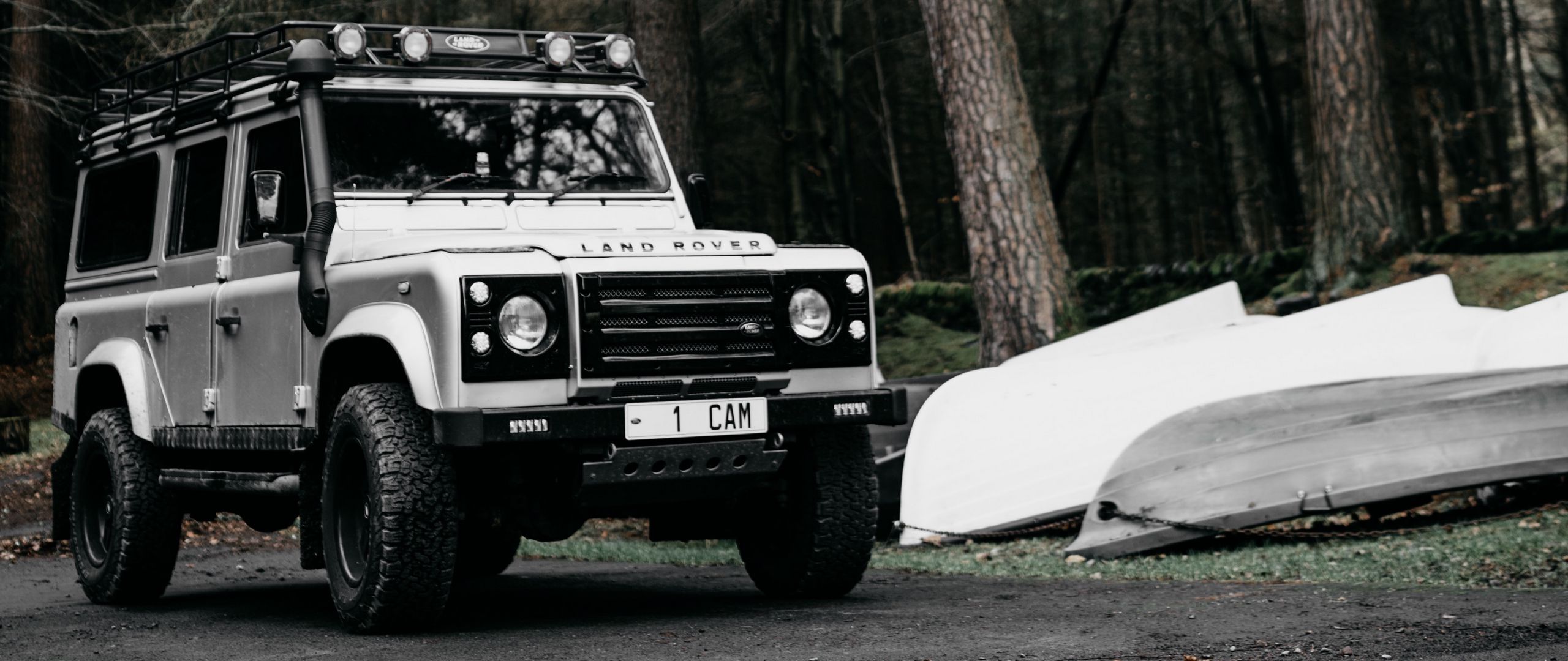 2560x1080 Download wallpaper 2560x1080 land rover defender, land rover, car, suv, white dual wide 1080p HD background