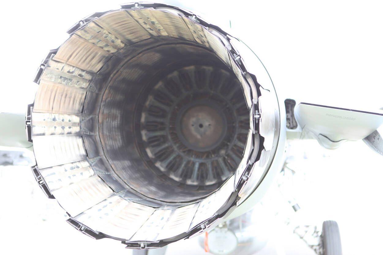 1251x834 Livingwalls Photo Wallpaper «Jet Engine» 470347