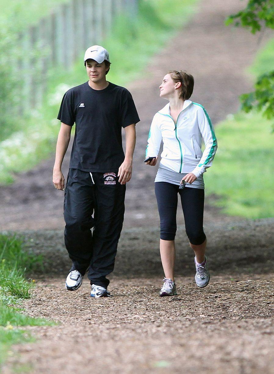 898x1227 The Perks Of Being A Wallflower Wallpaper Watson E Johnny