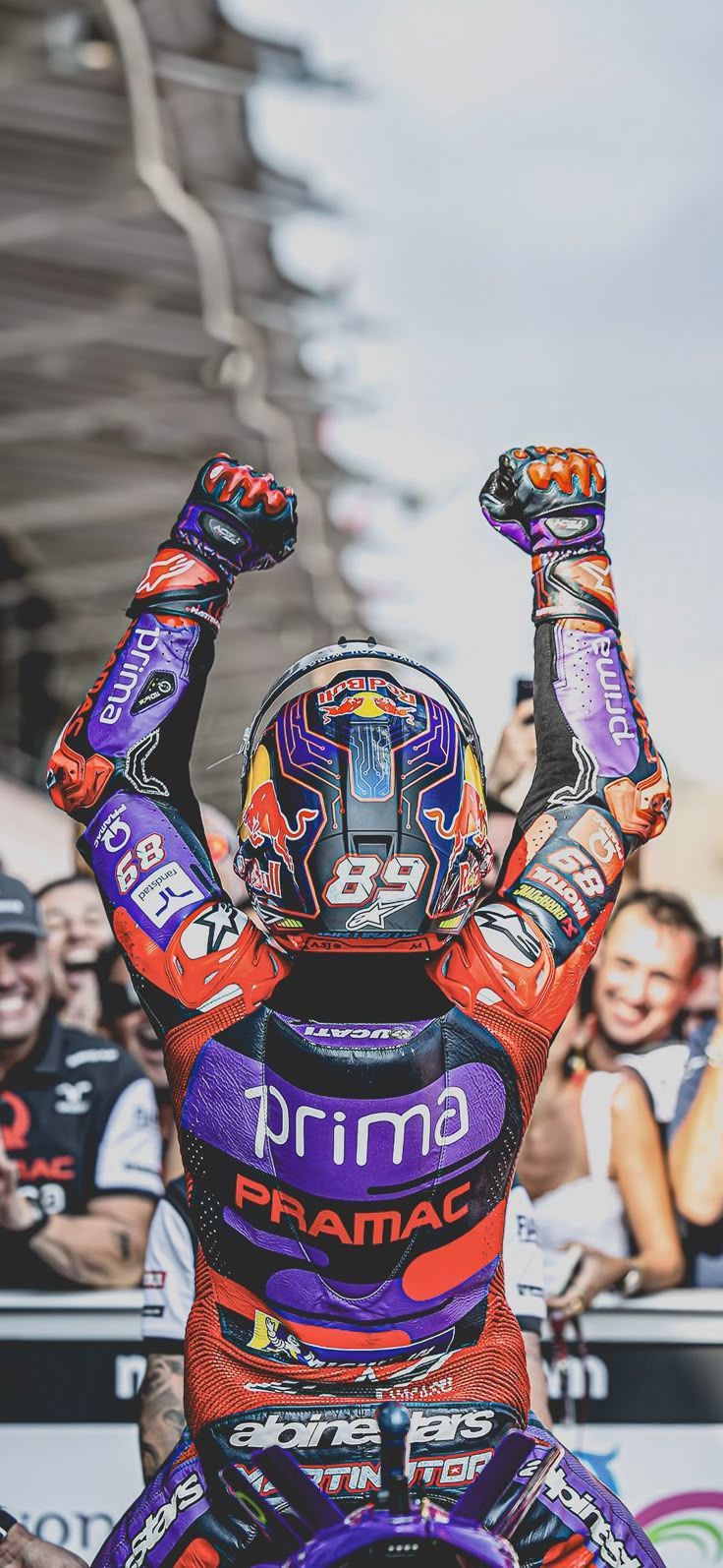 736x1594 Jorge Martin