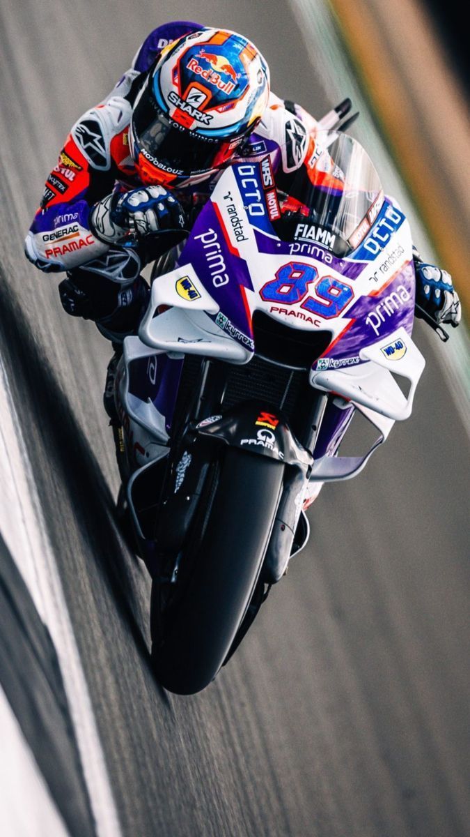 675x1200 Jorge Martin 89