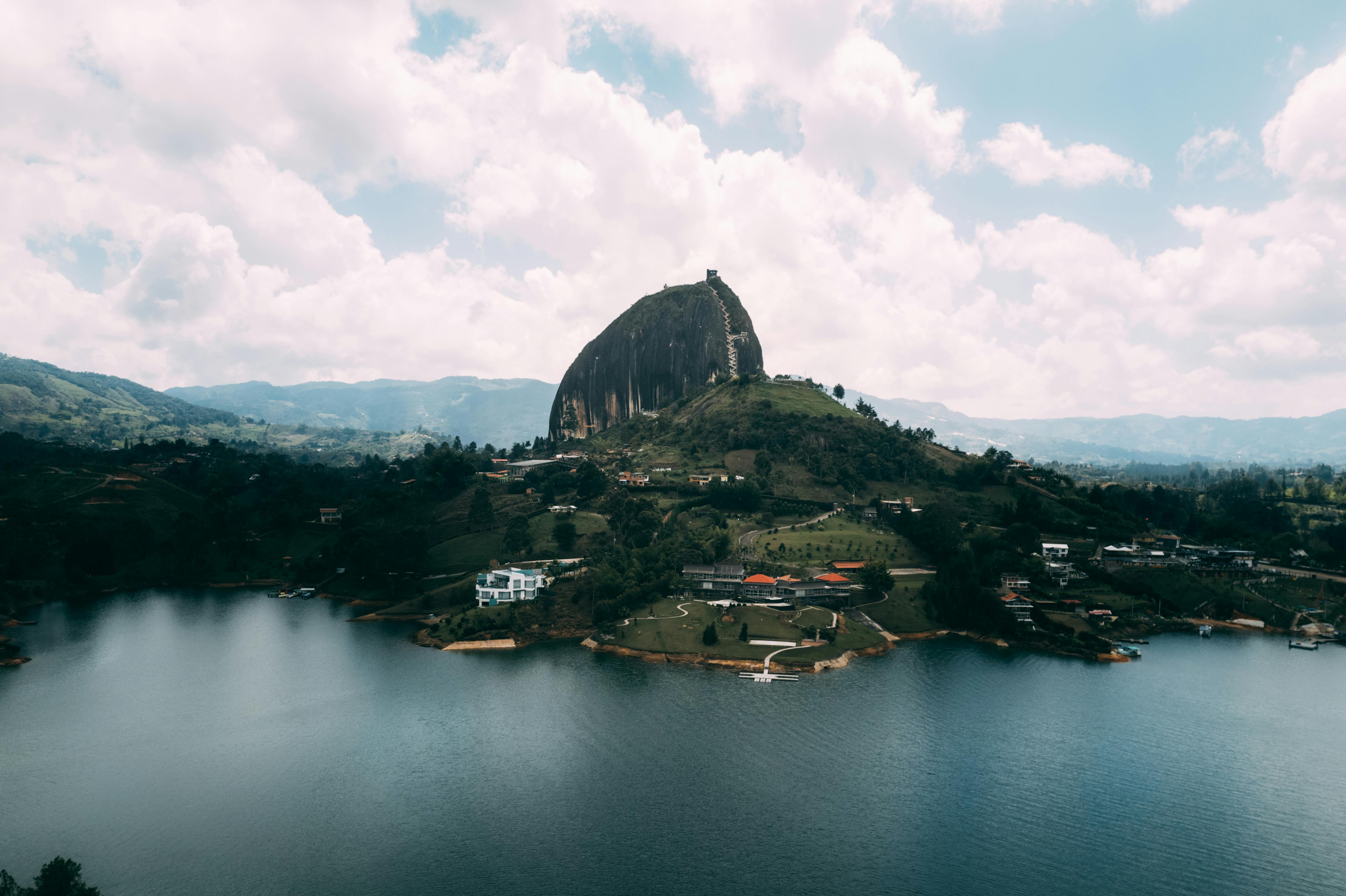 4871x3245 The Rock of Guatape · Free