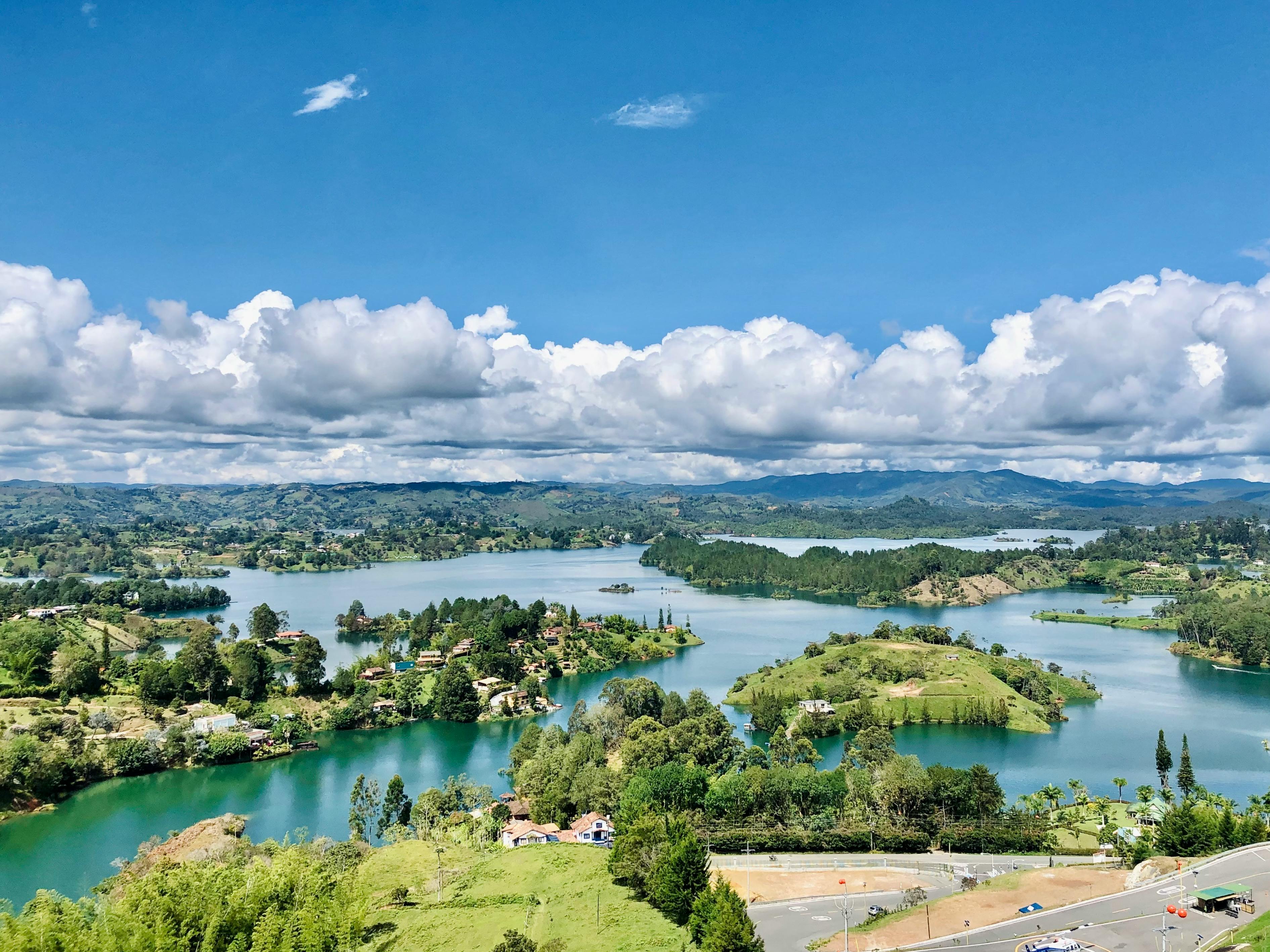 3782x2836 Guatape Lake · Free