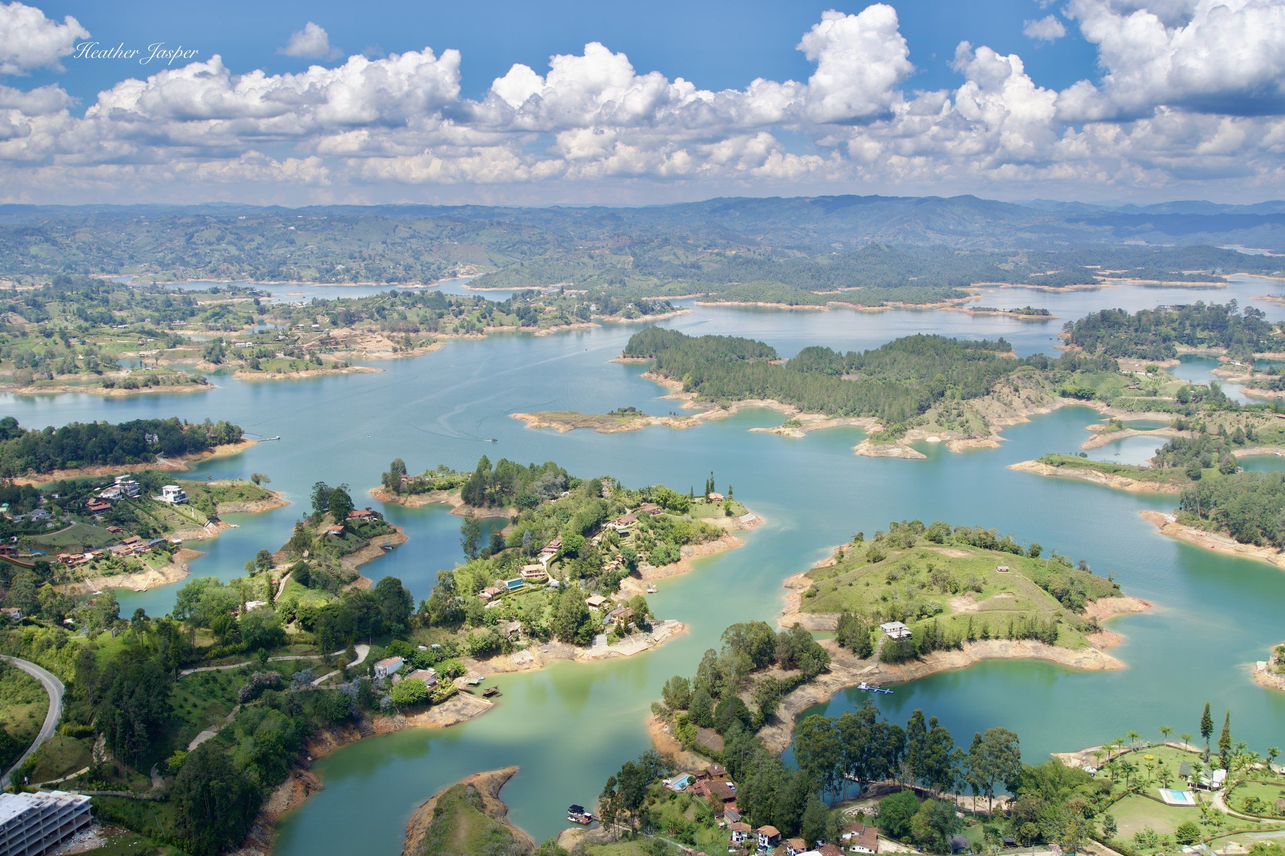 2500x1666 Day trip to Guatape from Medellin, Colombia