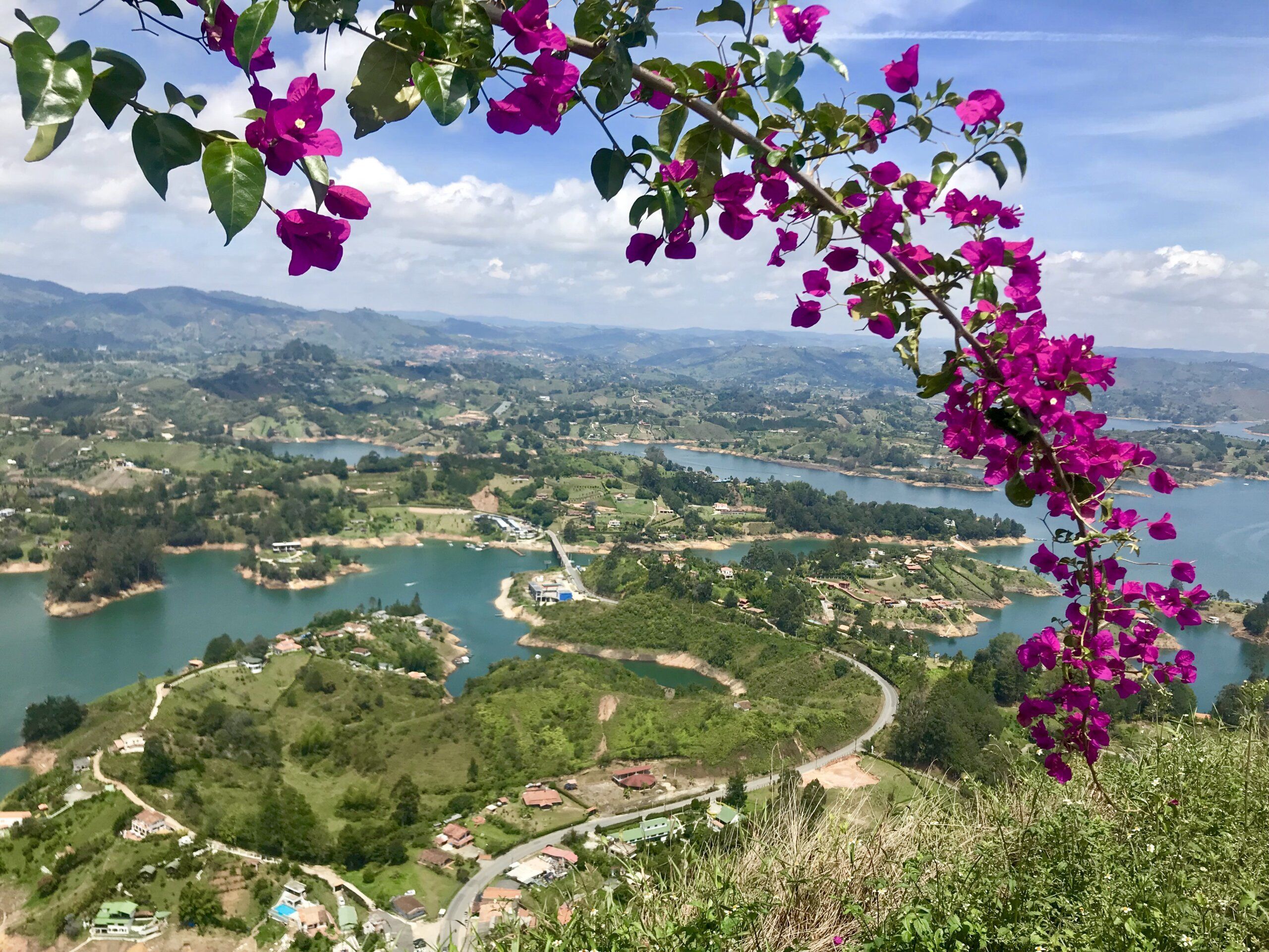 2560x1920 Day Trip to Guatapé