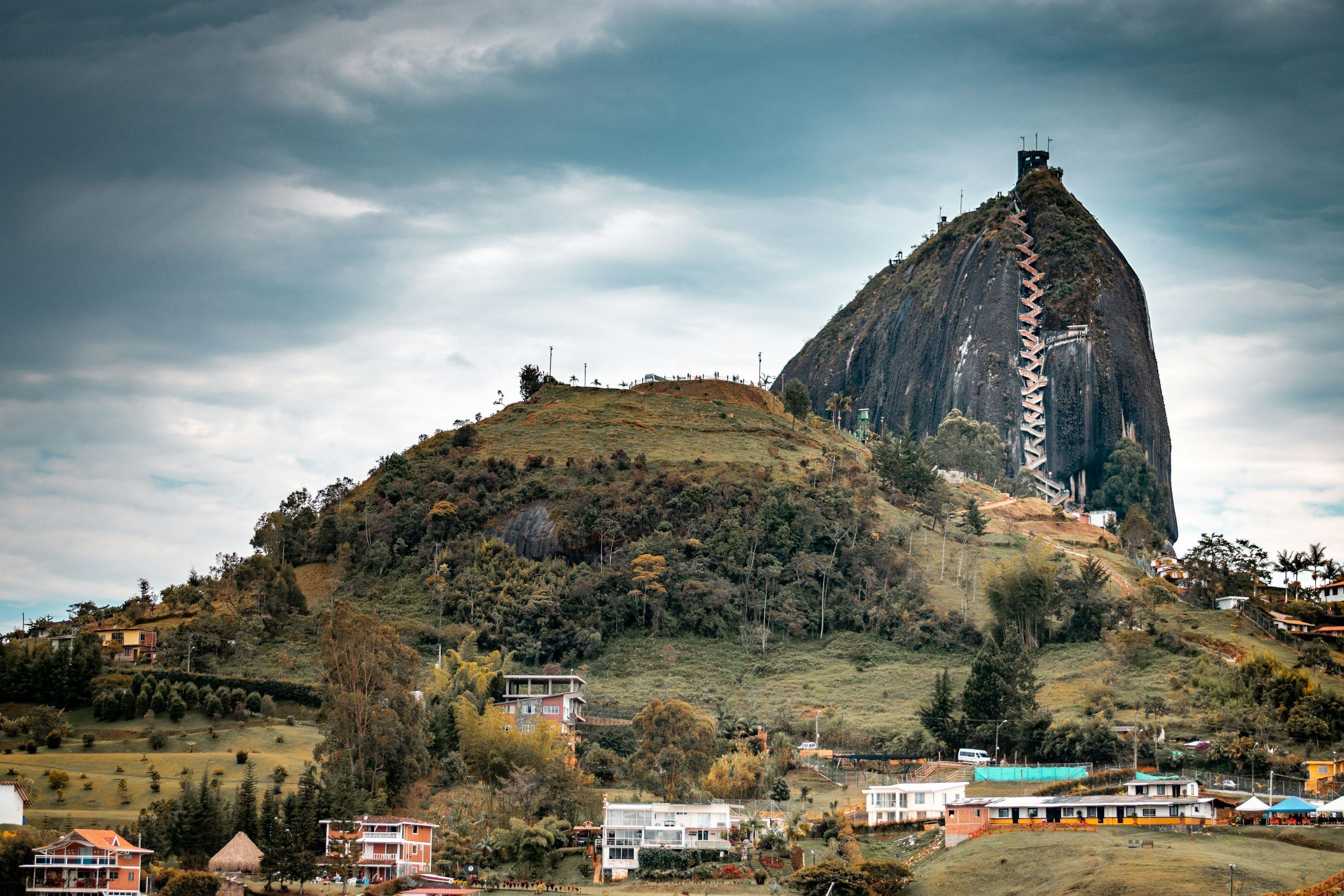 3000x2000 Guatape Picture. Download Free Image