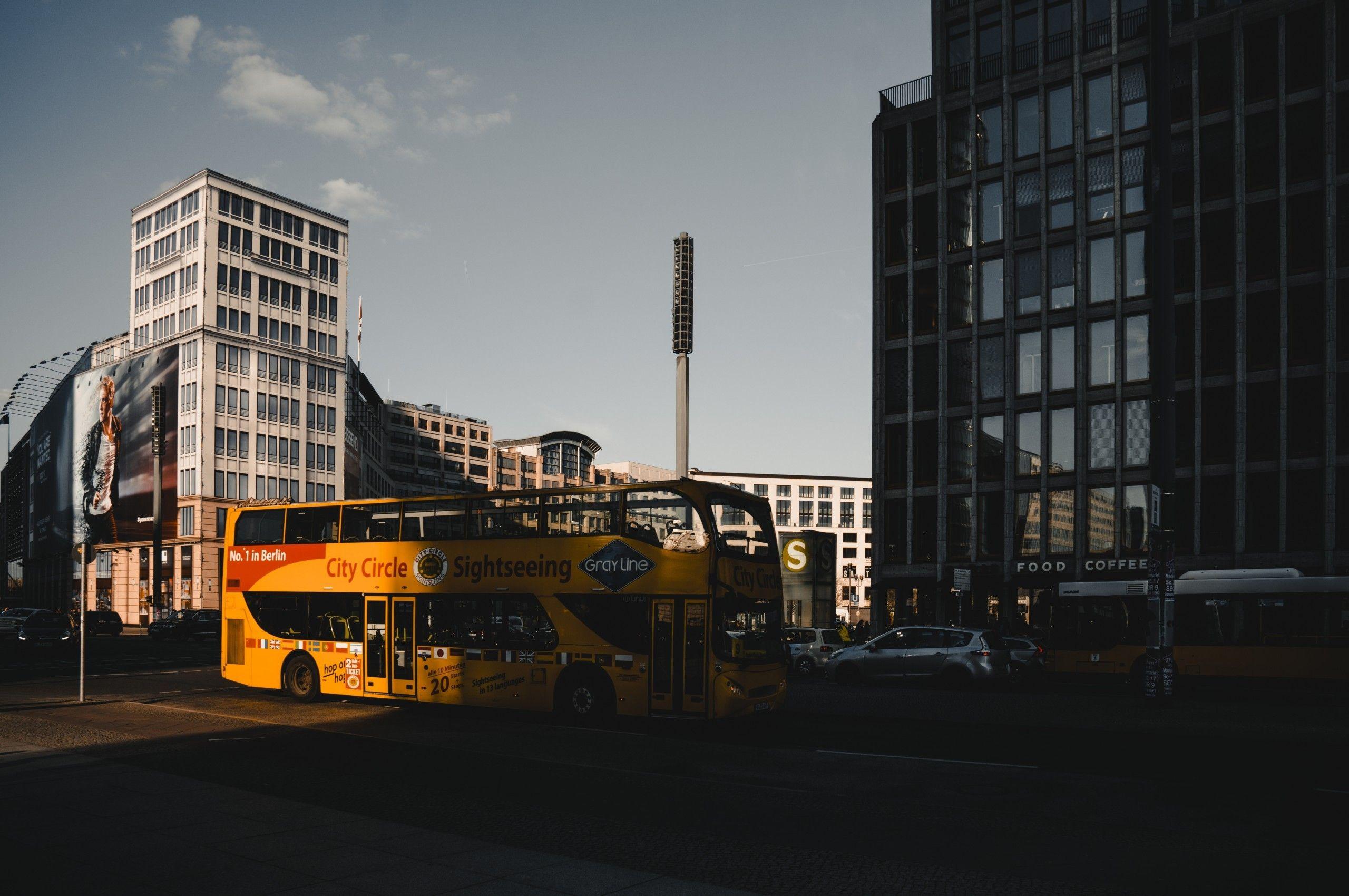 2560x1700 Download 2560x1700 Transportation, Bus, Buildings, Street, Urban