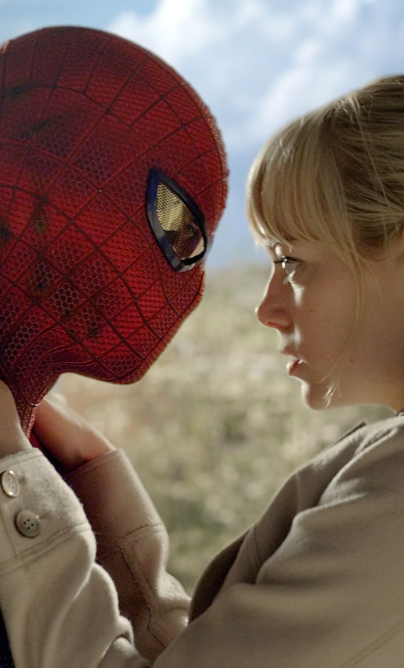 800x1324 HD spiderman love wallpaper