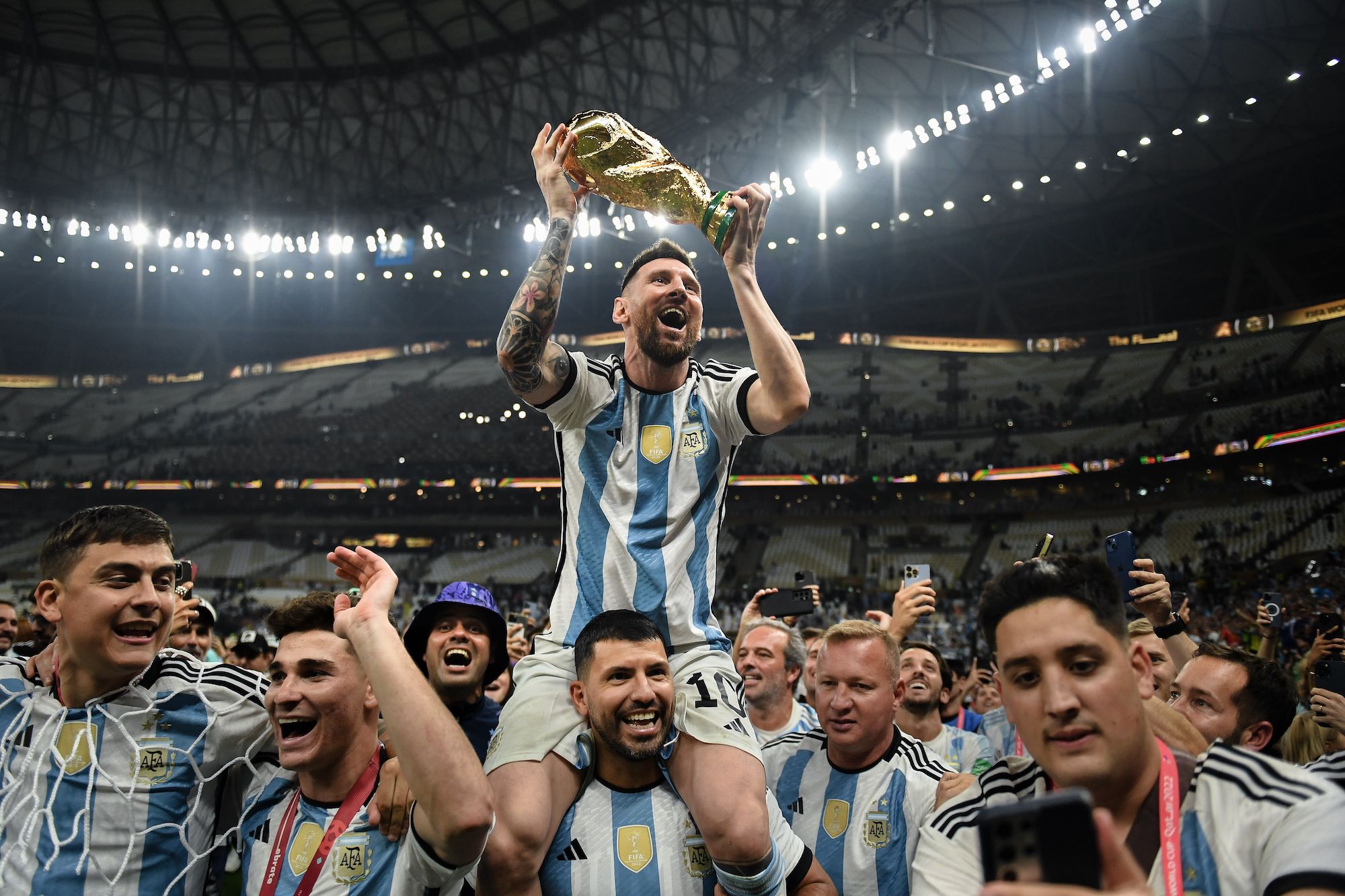 2000x1333 Lionel Messi World Cup Wallpaper