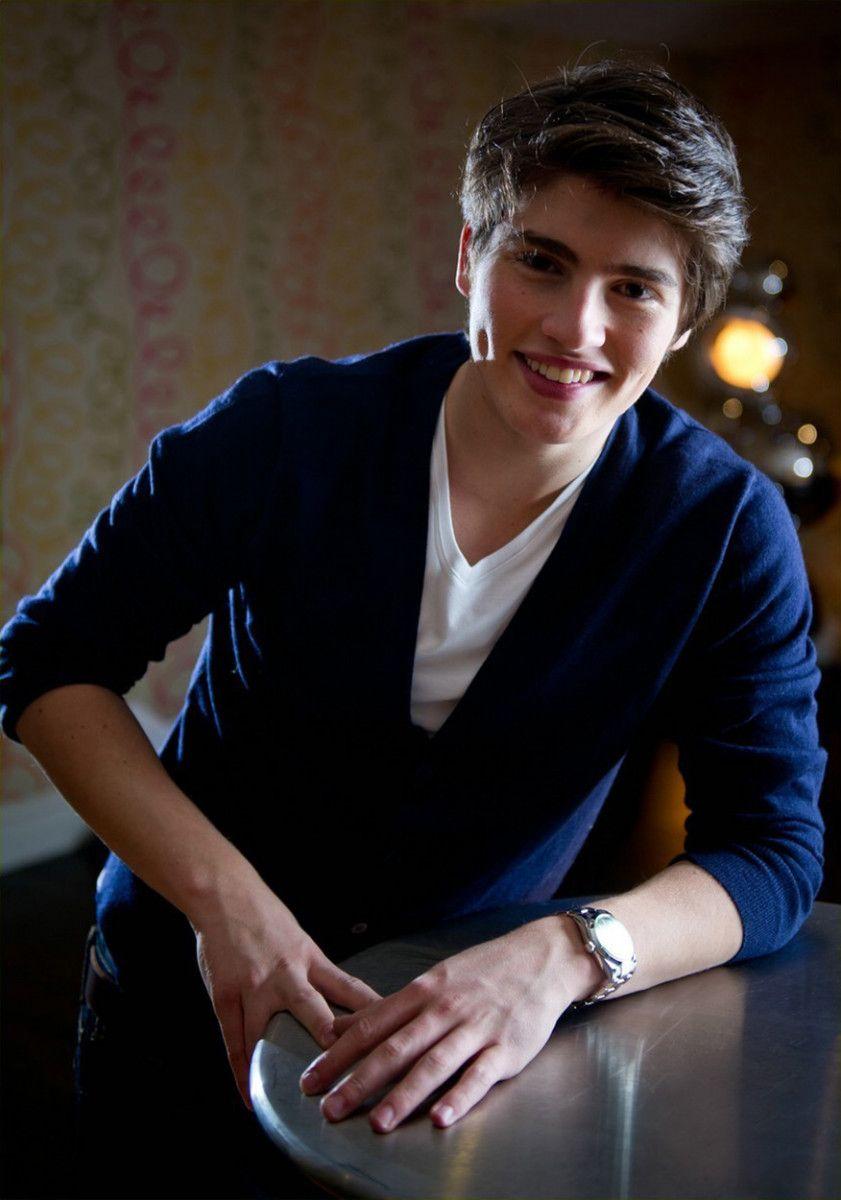 841x1200 Gregg Sulkin wallpaper
