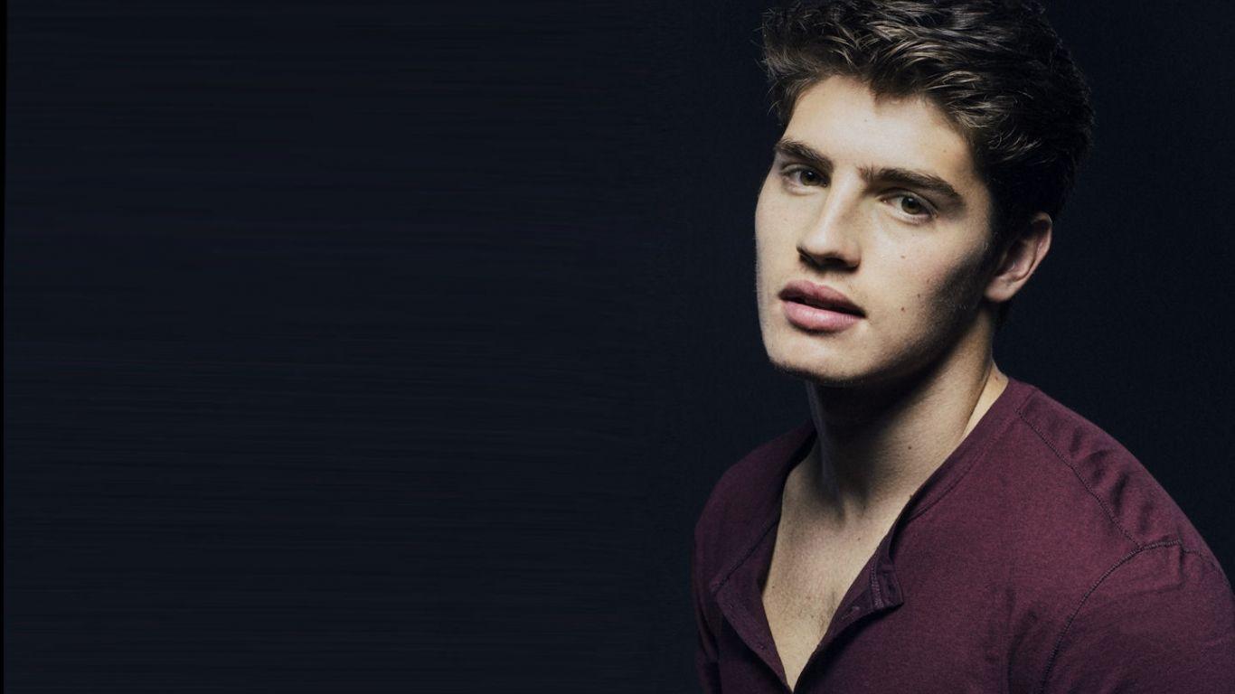 Gregg Sulkin Wallpapers - Top Free Gregg Sulkin Backgrounds