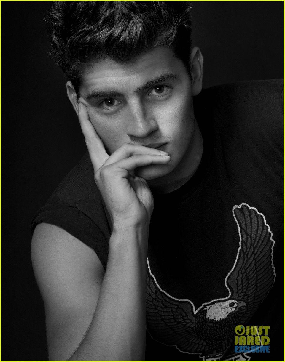 Gregg Sulkin Wallpapers - Top Free Gregg Sulkin Backgrounds