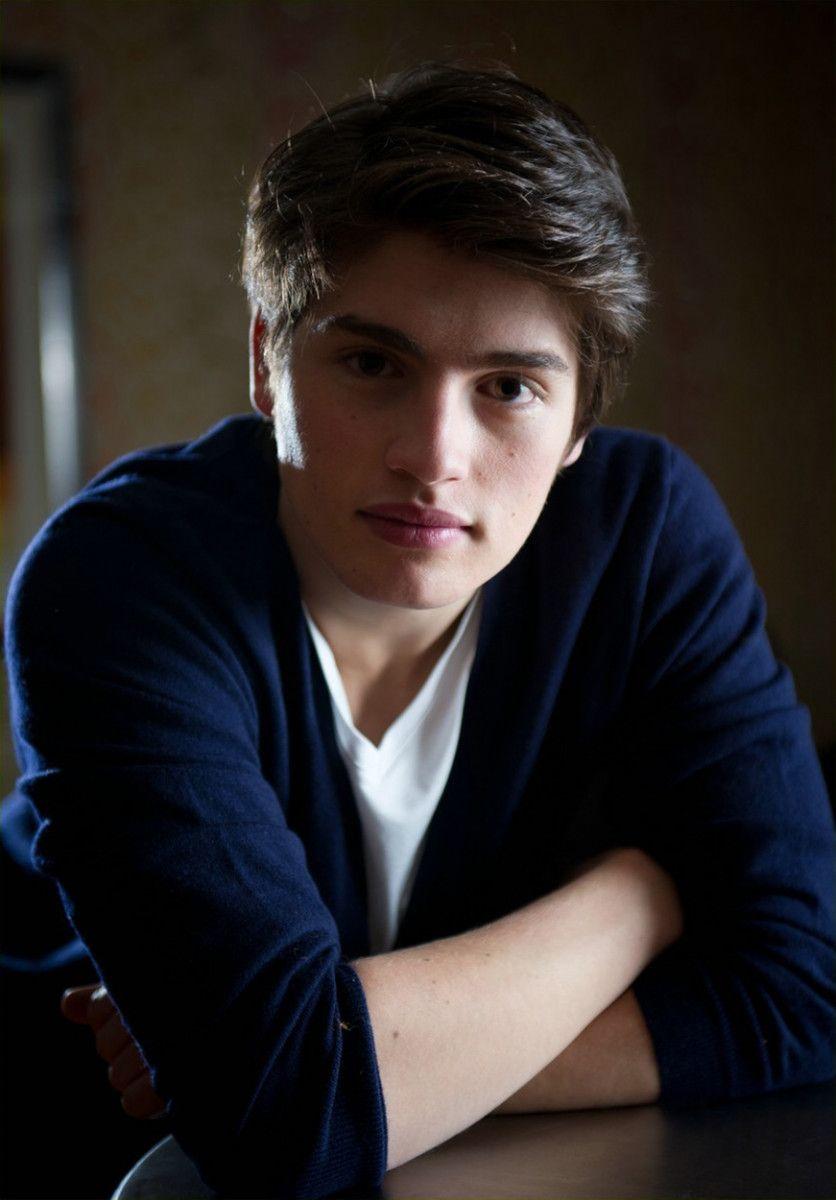 836x1200 Gregg Sulkin wallpaper