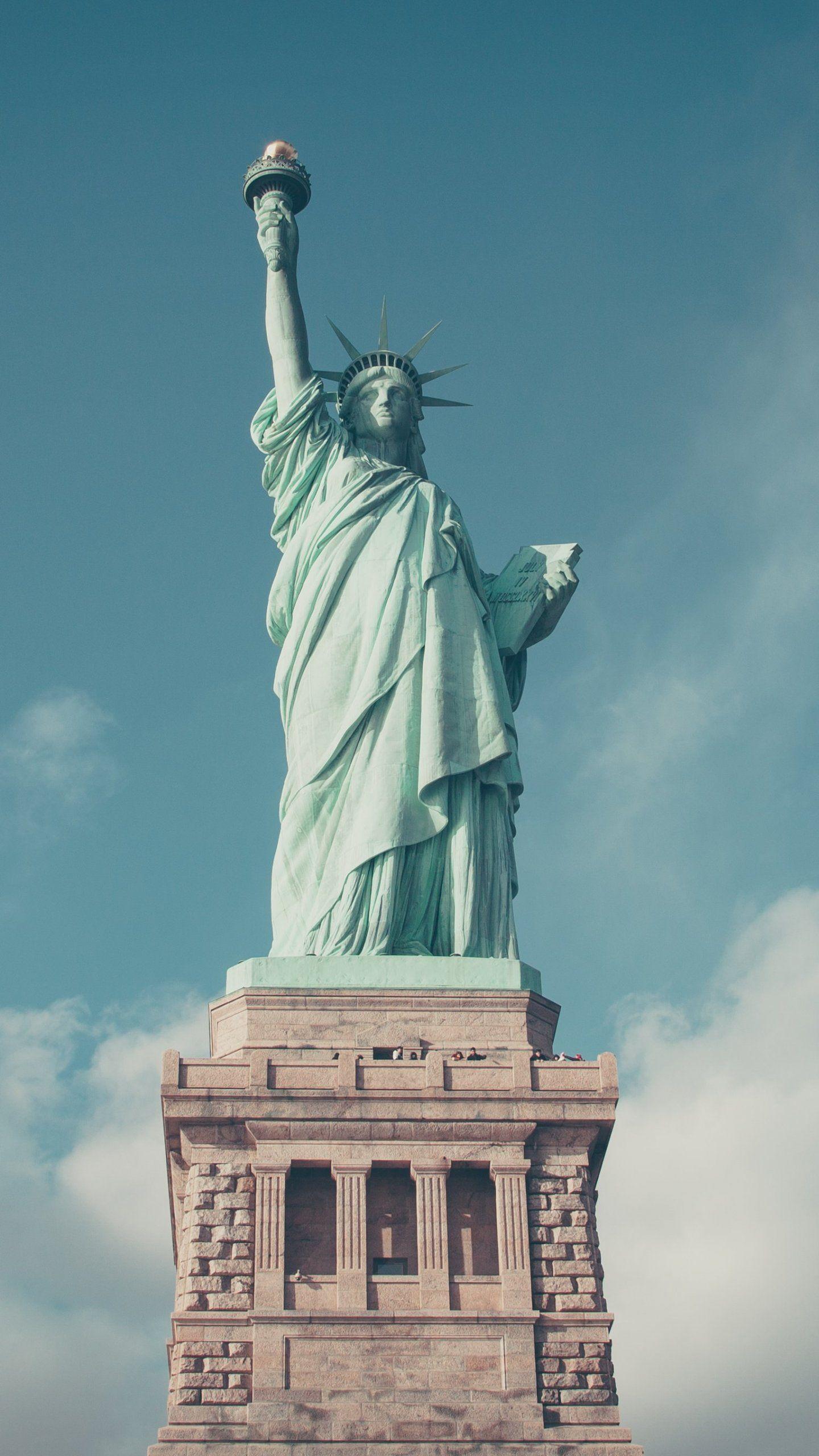1440x2560 Statue of Liberty Wallpaper