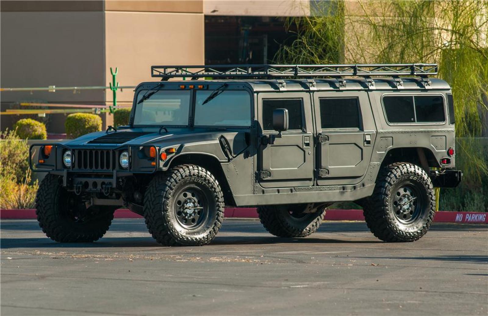 1600x1036 Hummer H1 Wallpaper