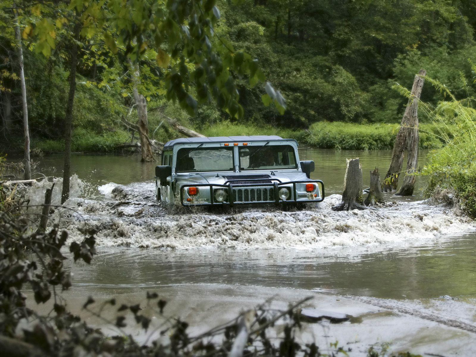 1600x1200 Coming through. The Hummer H1 doing what it does best!. Hummer