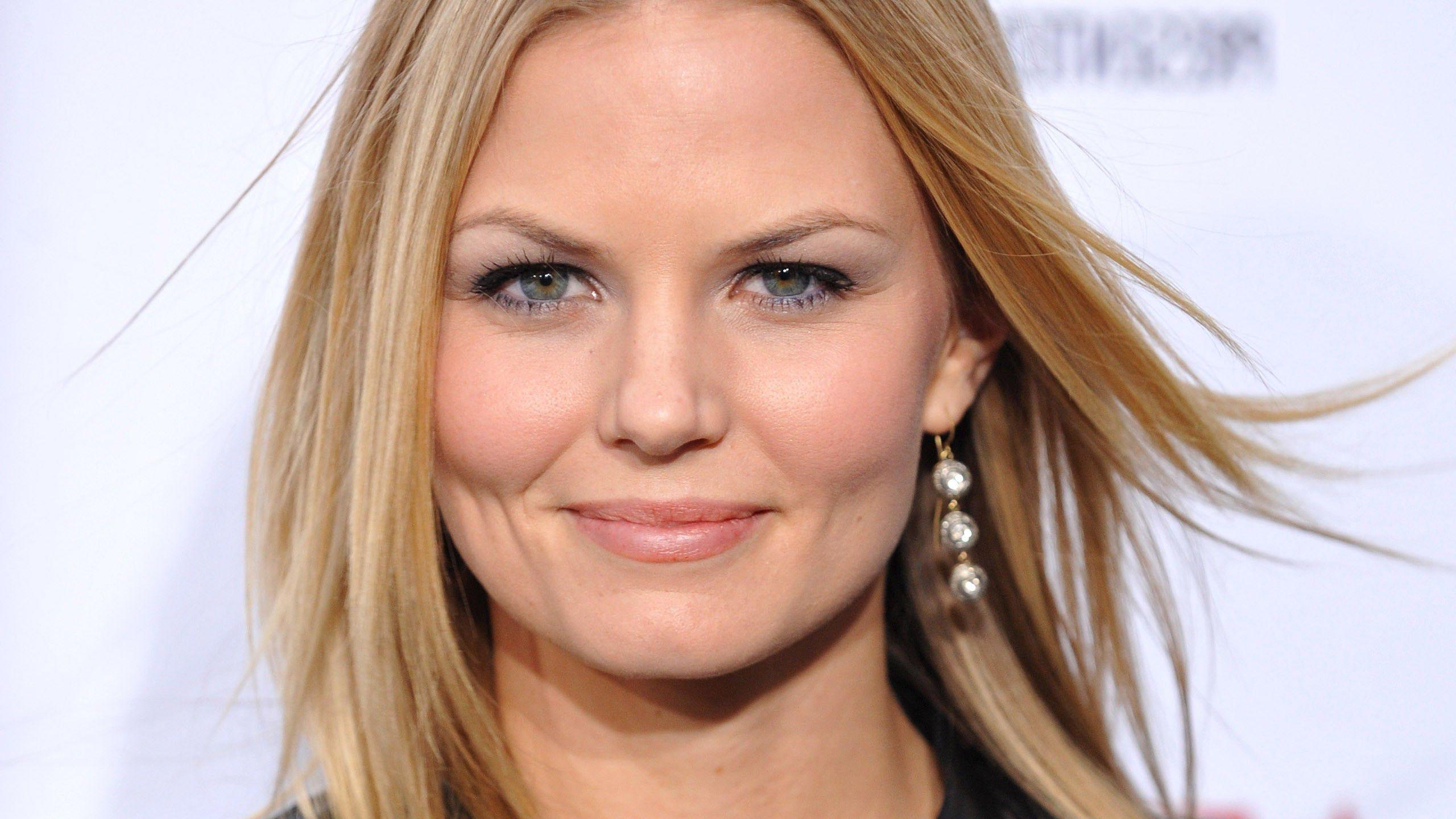 2560x1440 Jennifer Morrison Cute Pic 1440P Resolution Wallpaper