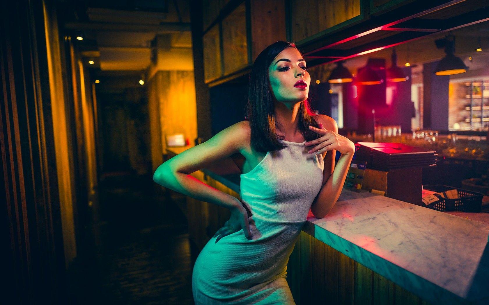 1680x1050 Girl In Bar 1680x1050 Resolution HD 4k Wallpaper