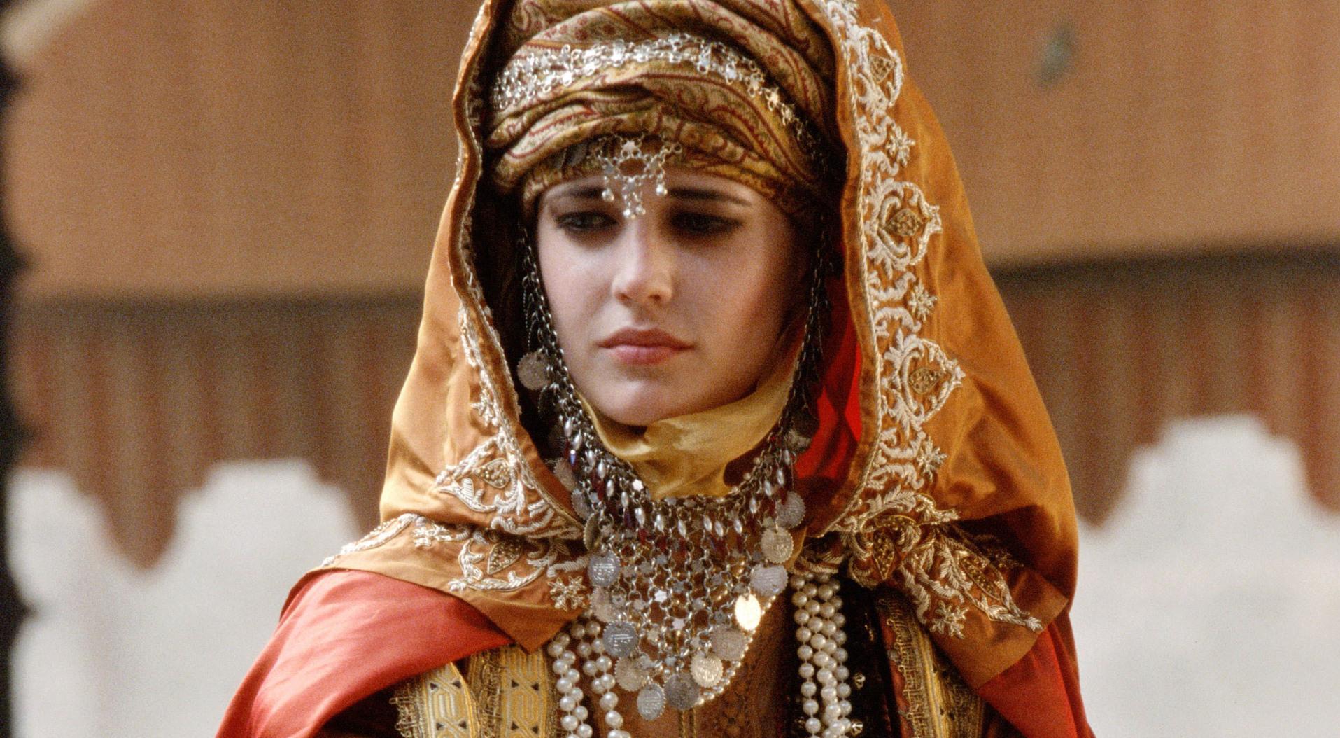 1915x1054 Eva Green Wallpaper HD