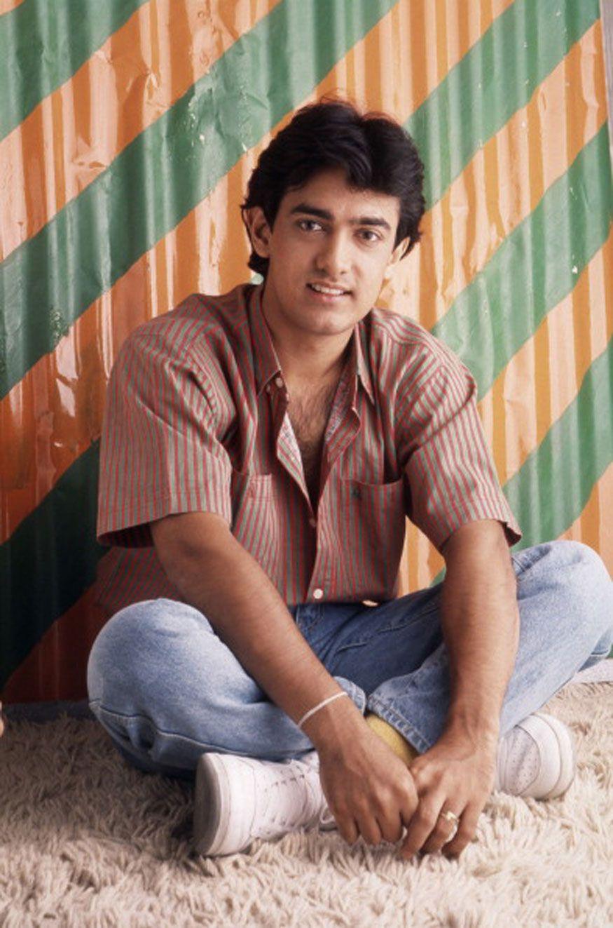 875x1323 Aamir Khan: 40 Rare Photo of Bollywood's Mr. Perfectionist