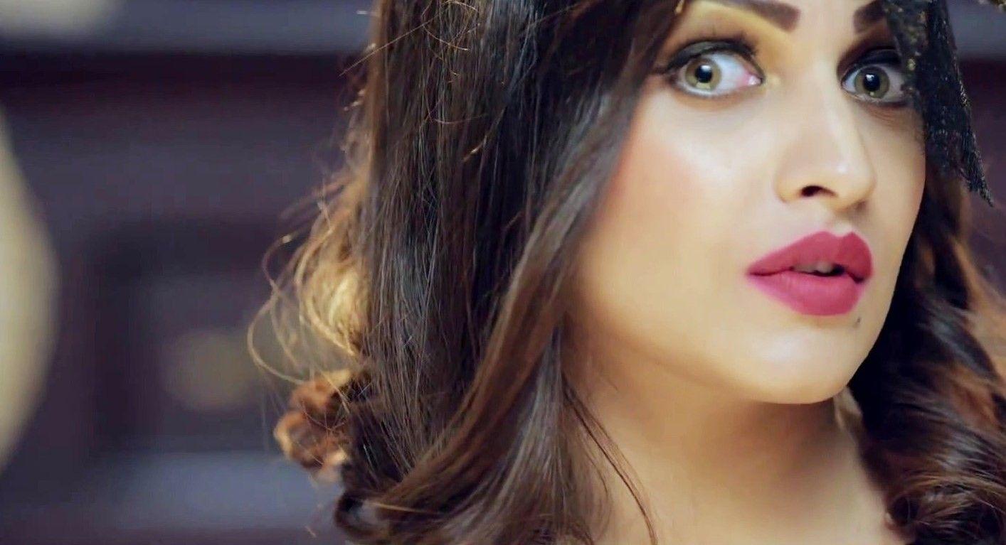 1414x767 Himanshi Khurana HD Wallpaper 13854