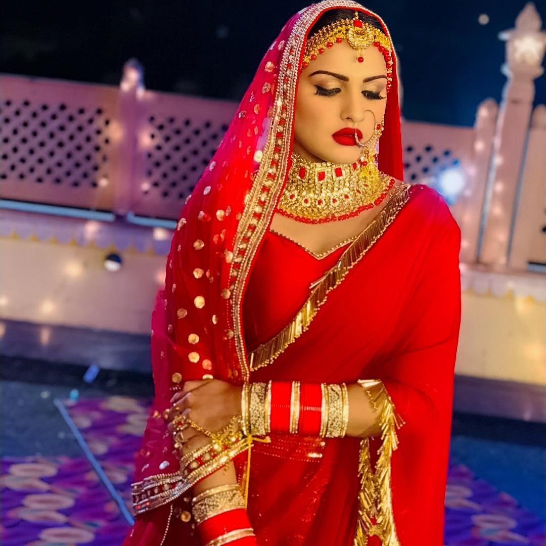 1080x1080 Beautiful Himanshi Khurana Latest HD Image, Pics, Wallpaper