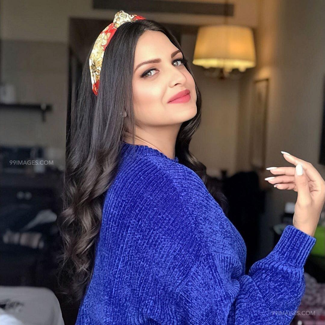 1080x1080 Himanshi Khurana Beautiful HD Photo & Mobile Wallpaper HD