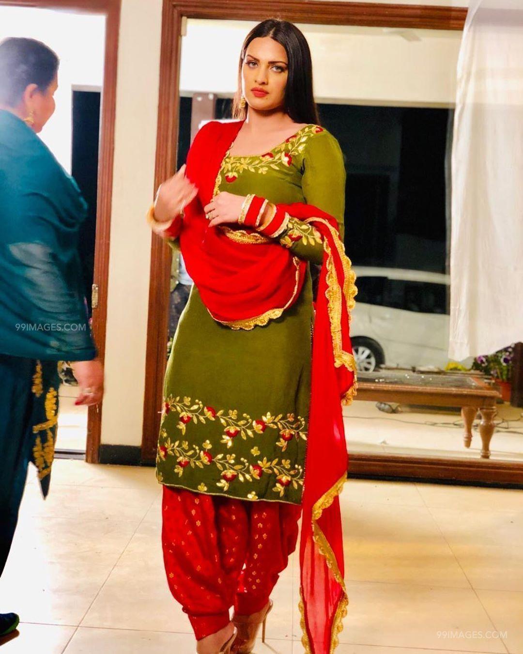 1080x1350 Himanshi Khurana Beautiful HD Photo & Mobile Wallpaper HD
