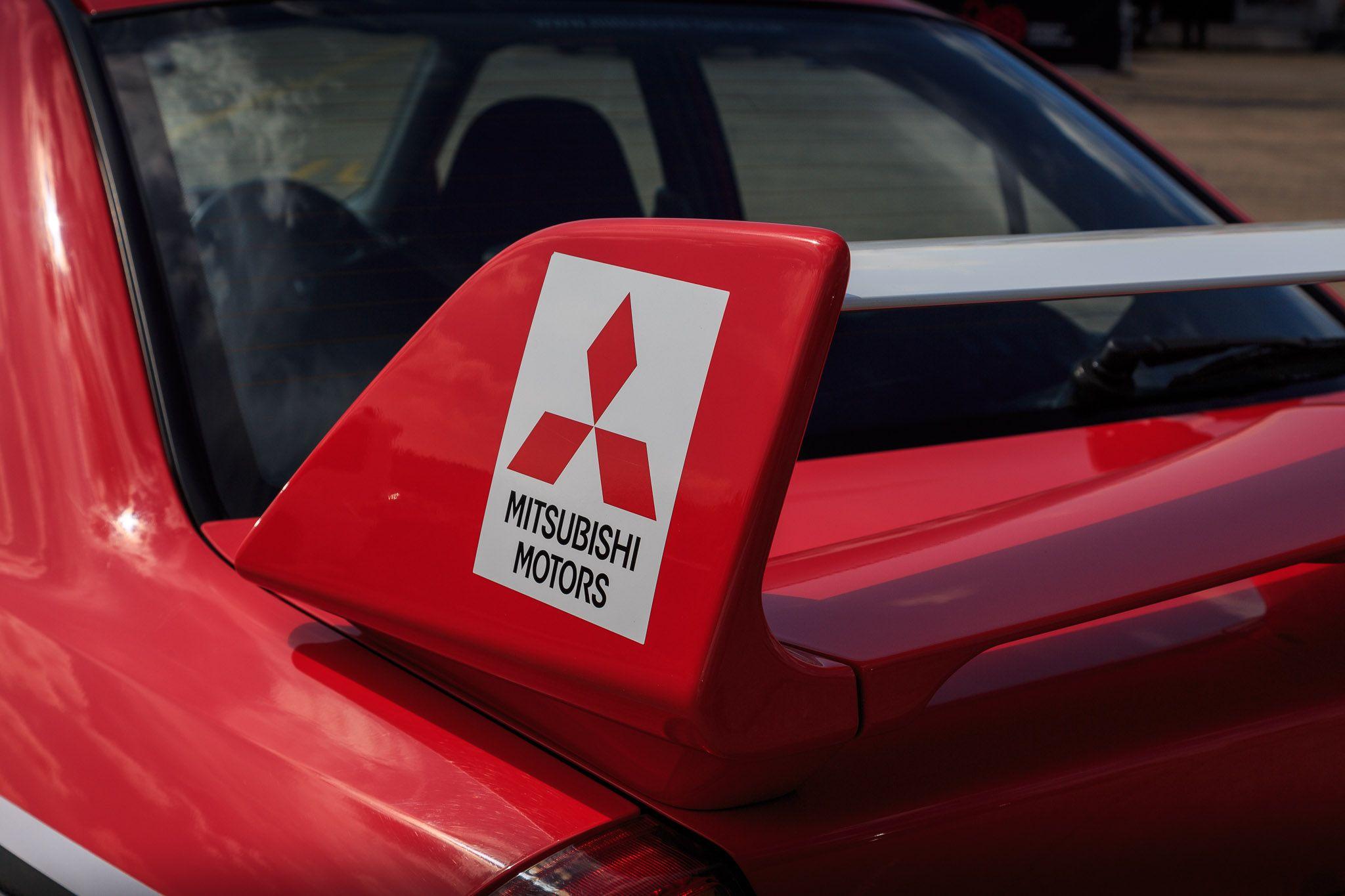 2048x1365 Driving A Hero: Mitsubishi Evo VI Tommi Makinen Edition