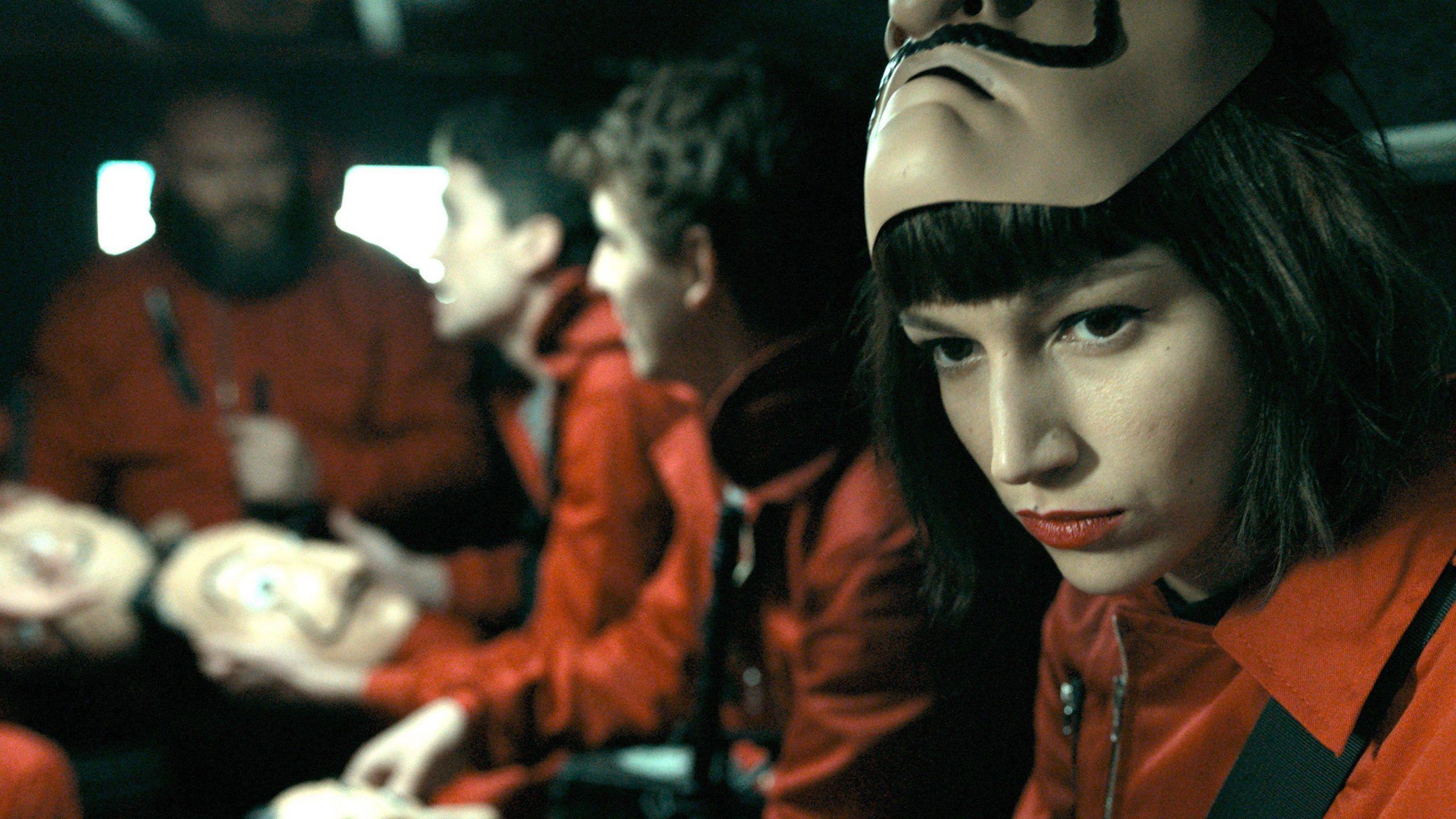 2560x1440 La Casa De Papel Money Heist Season 4 Air Date, Plot