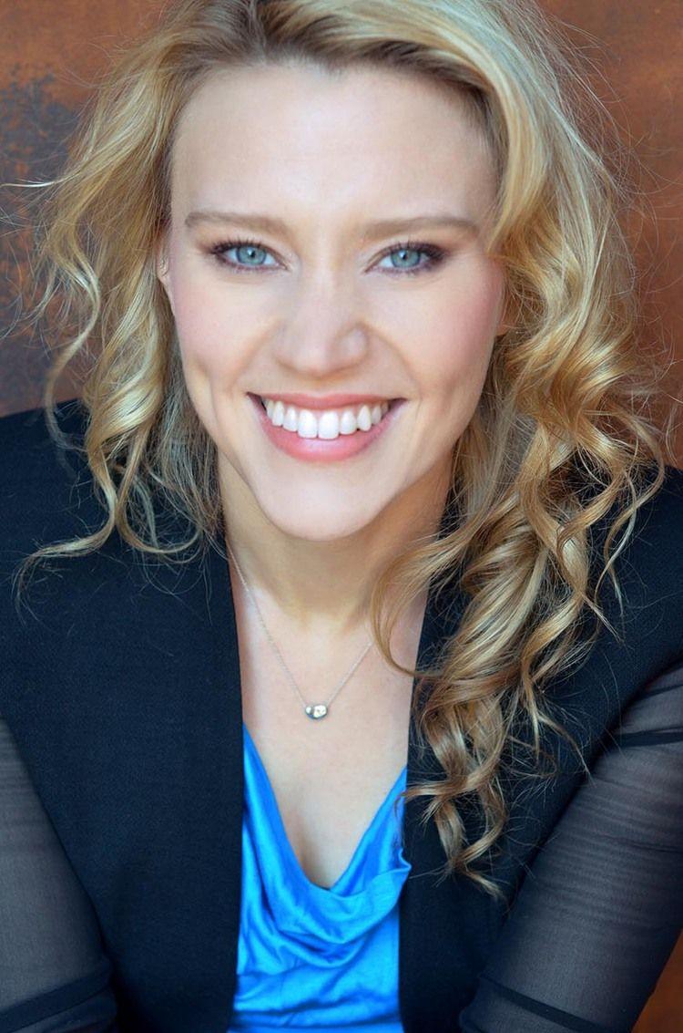 750x1133 Kate McKinnon of SNL