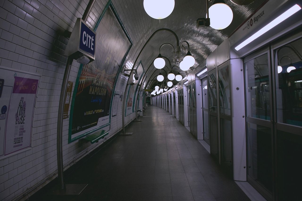1280x853 Free Paris Metro & Paris Image
