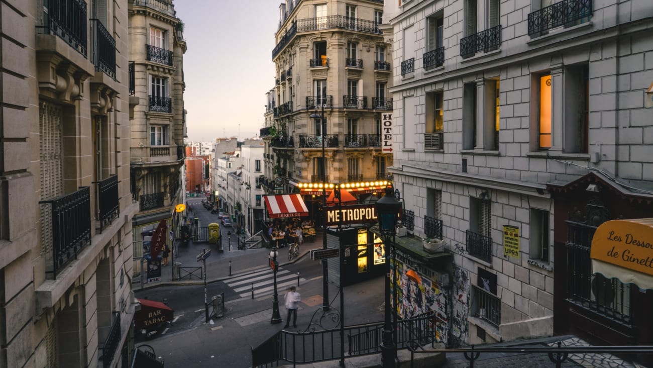 1300x732 How to Use the Paris Metro