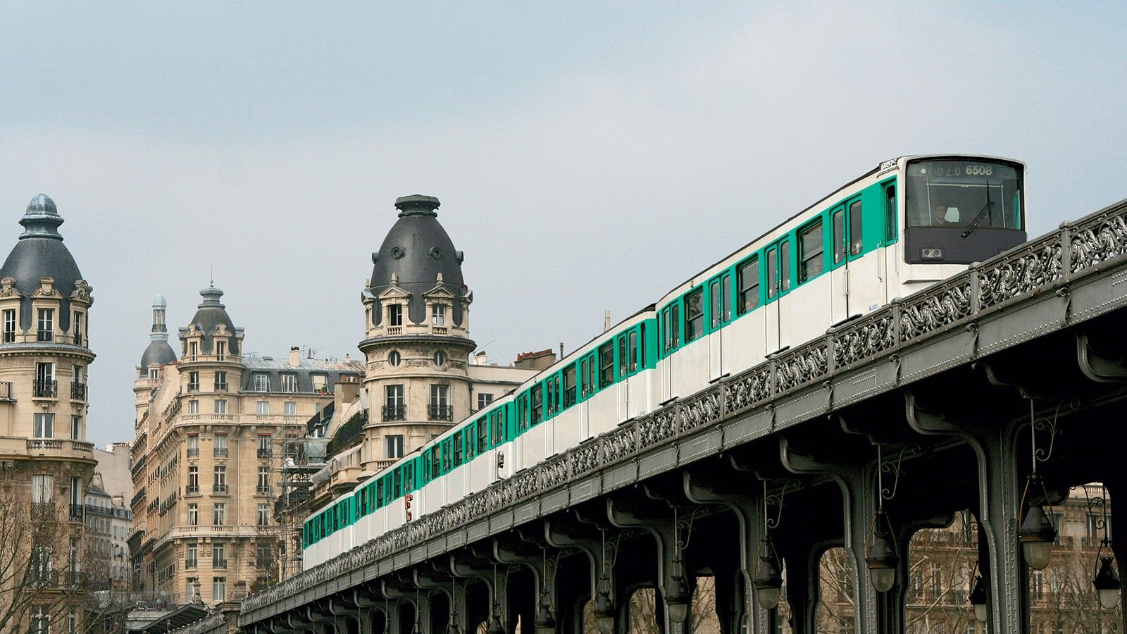 1600x900 Paris Expands the Métro