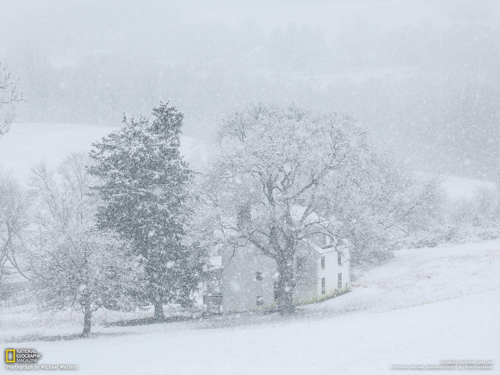 1600x1200 Winter Home Free National Geographic Desktop Wallpaper to