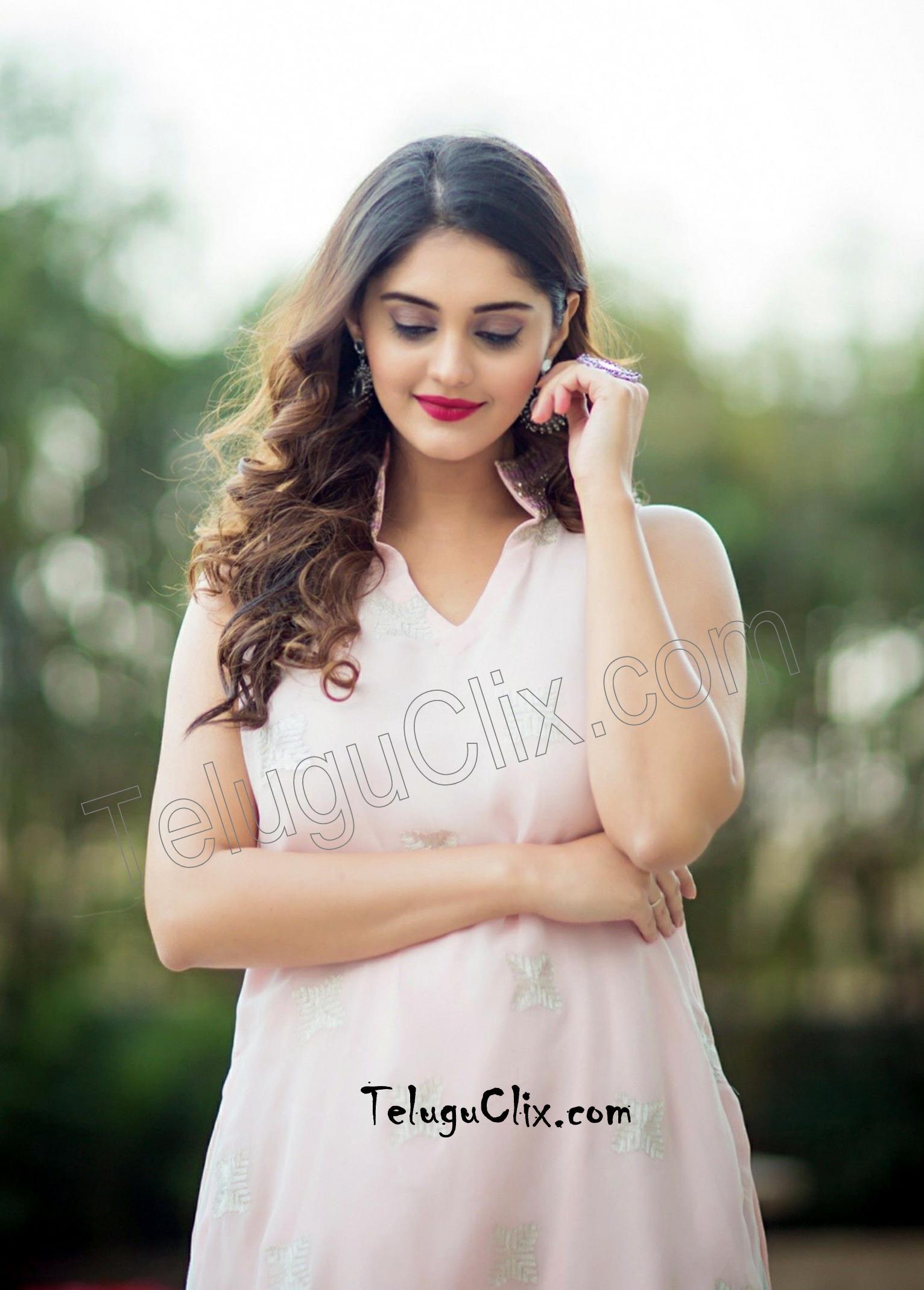 1532x2138 Surbhi Old Latest New Recent HD HQ Photo image Stills Pics