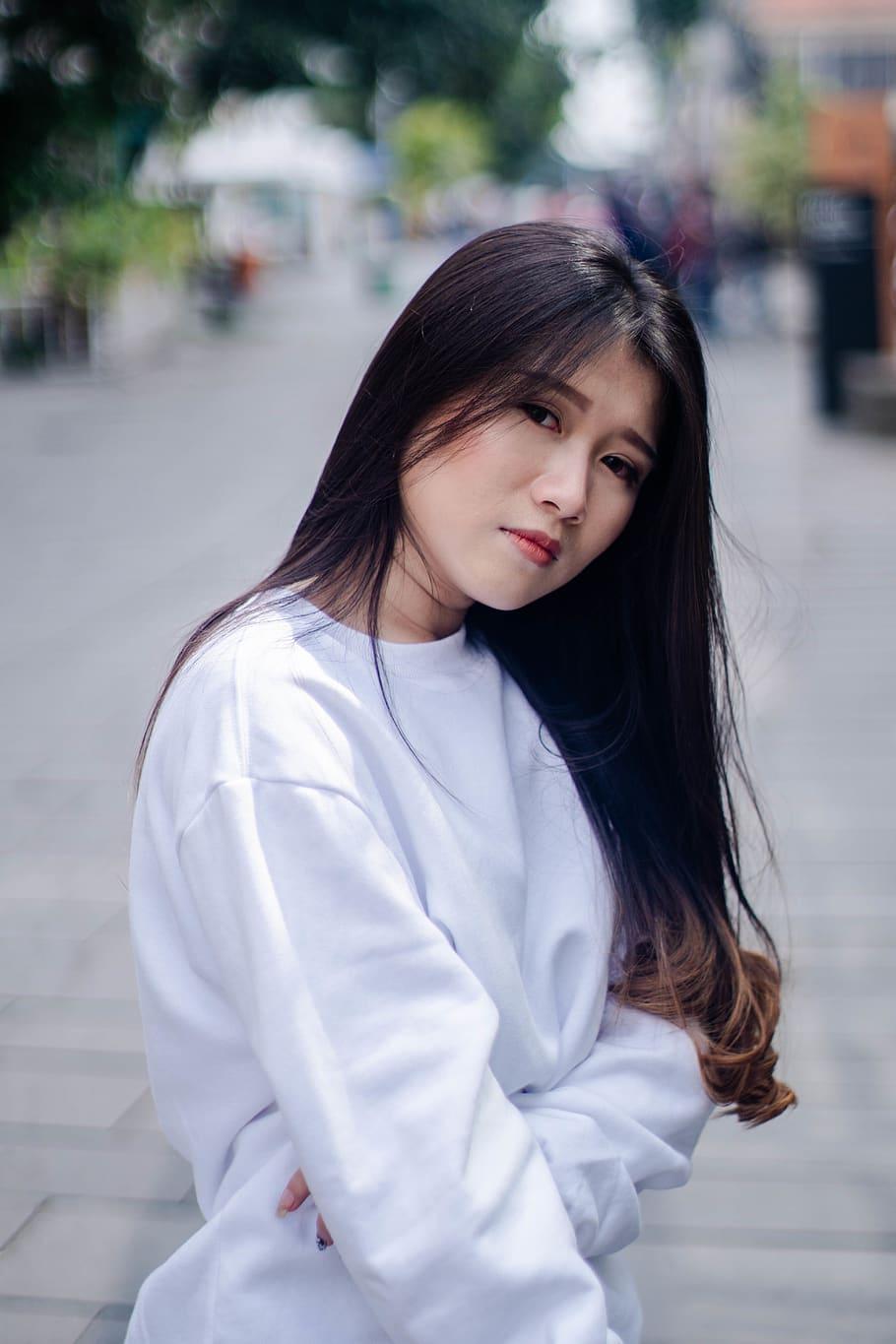 910x1365 HD wallpaper: indonesia, kota tua jakarta, girl, white, potraits, minimalism