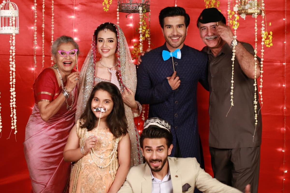 1200x800 Feroze Khan, Sana Javed set to appear in Mehreen Jabbar's Eid rom