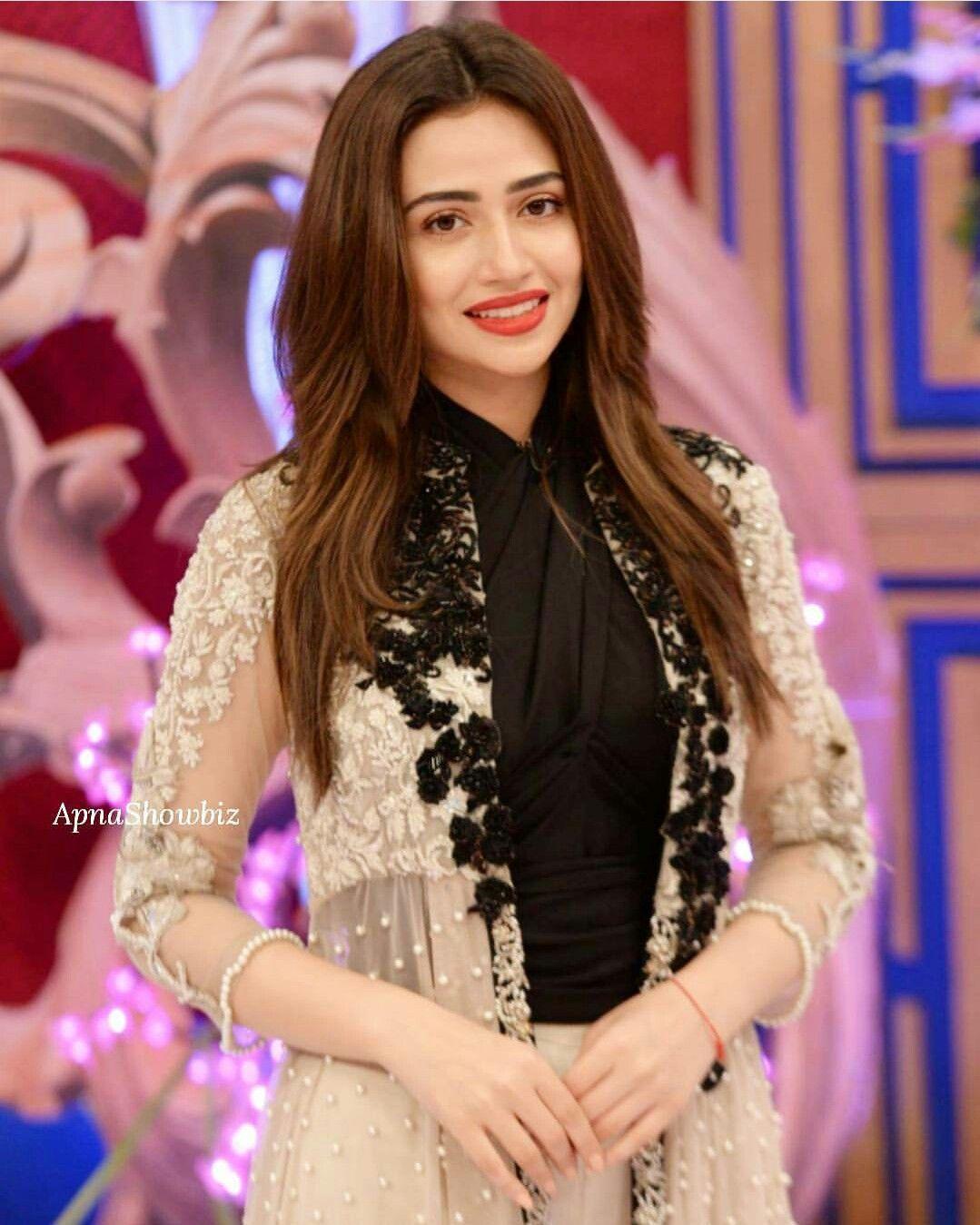 1079x1349 Best Sana Javed image. Pakistani actress, Pakistani dresses