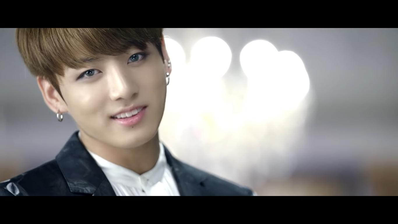 1366x768 BTS: Blood Sweat & Tears (2016)