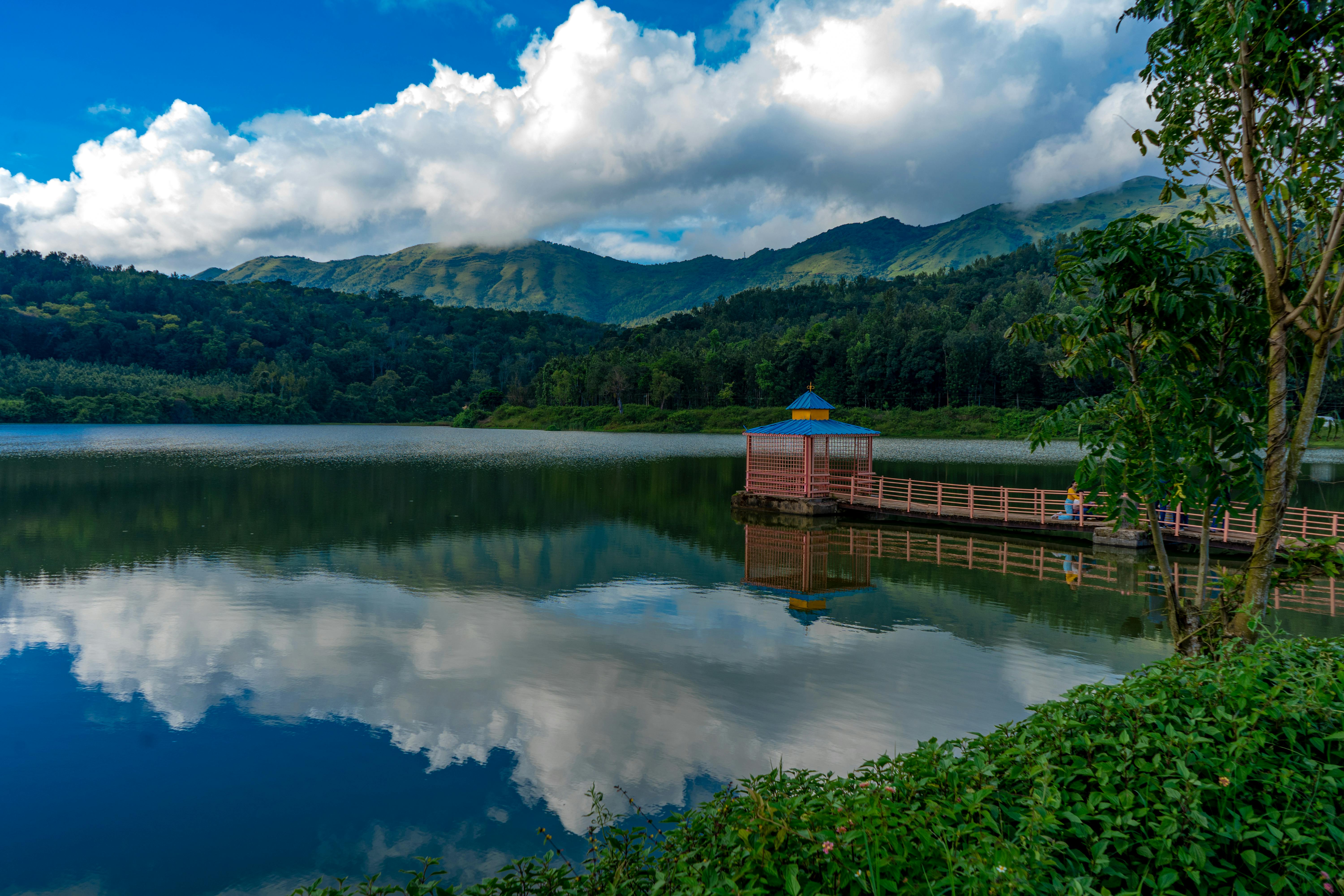 6000x4000 Hirekolale Lake. Chikmagalur's Perfect Picnic Spot