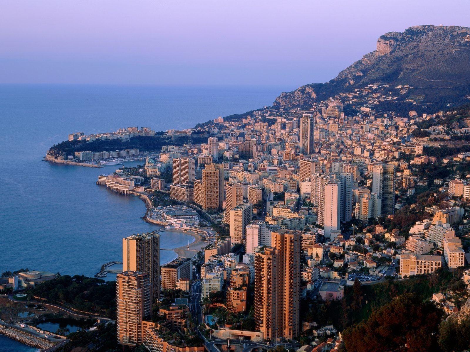 1600x1200 Monte Carlo Wallpaper